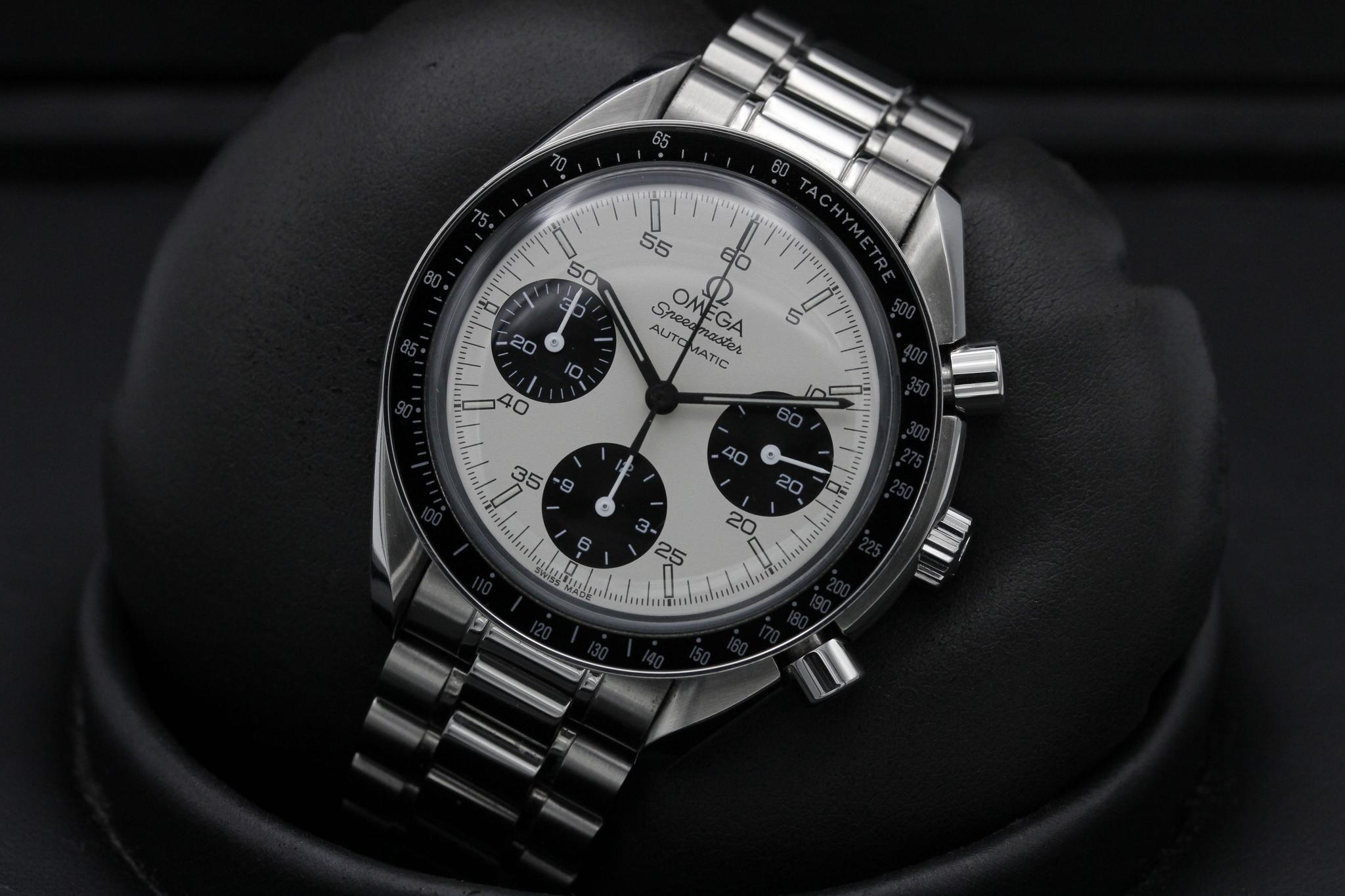 Watch Image 11