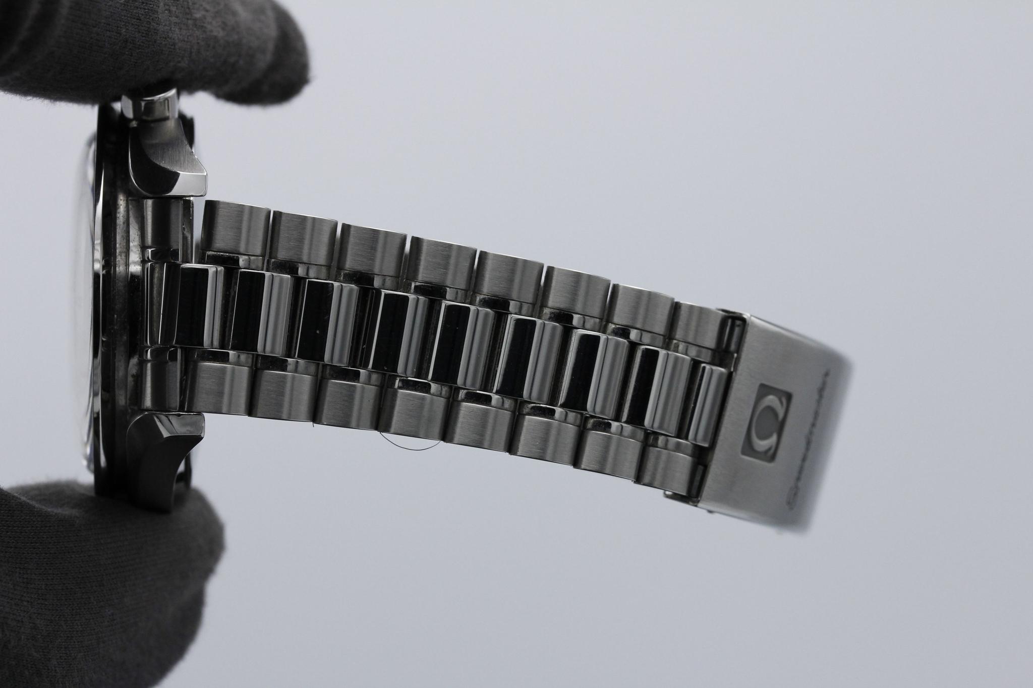 Watch Image 10