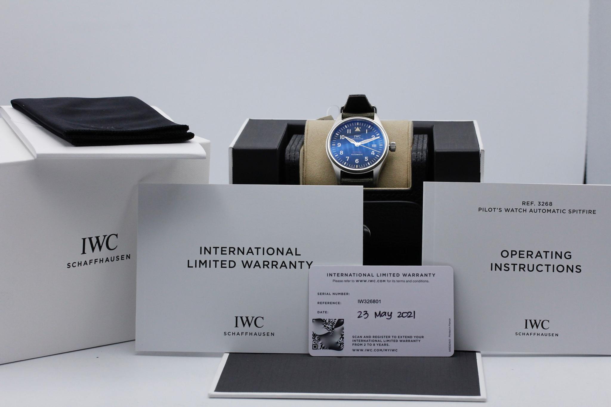 Watch Image 11