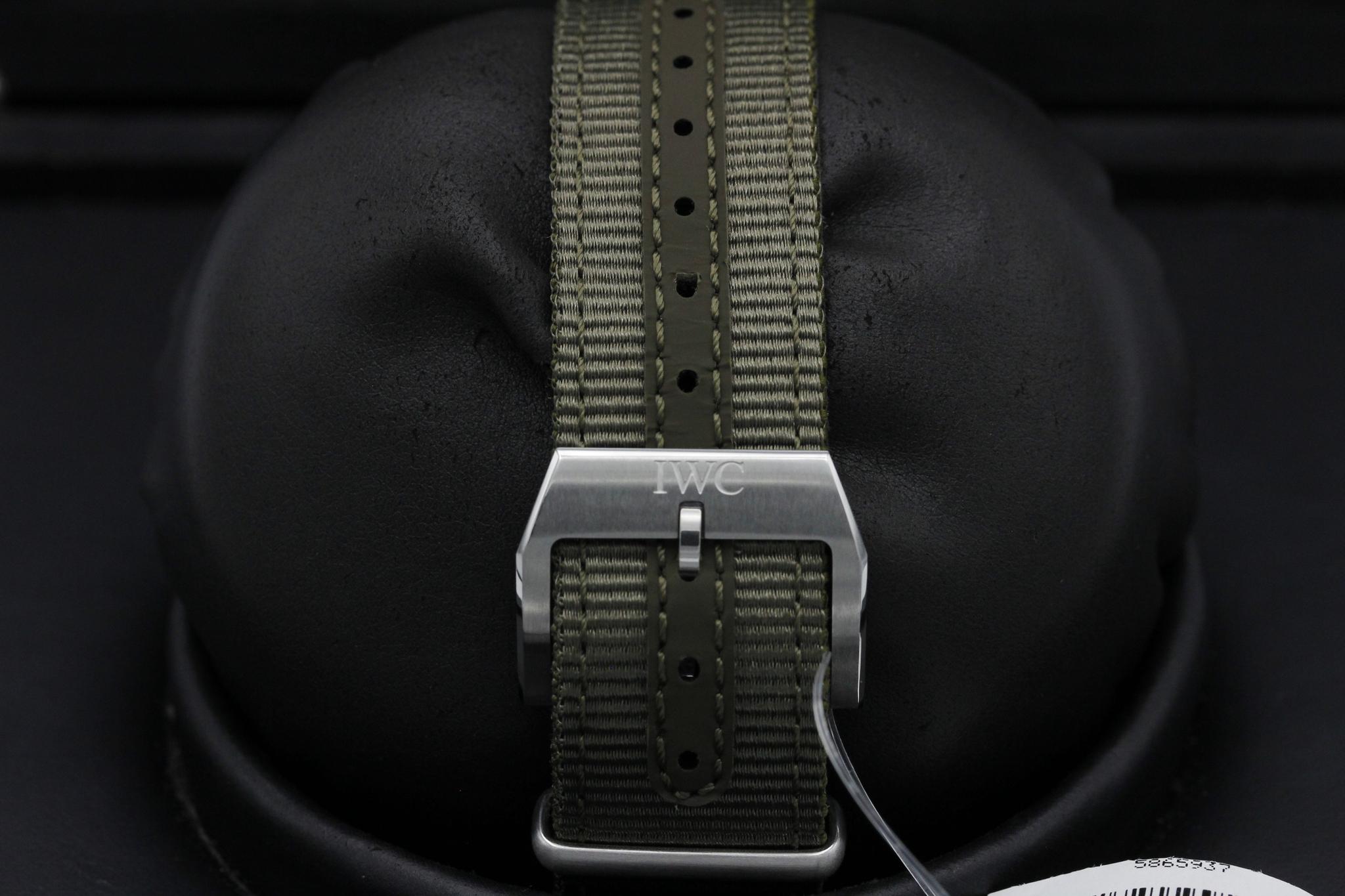 Watch Image 8