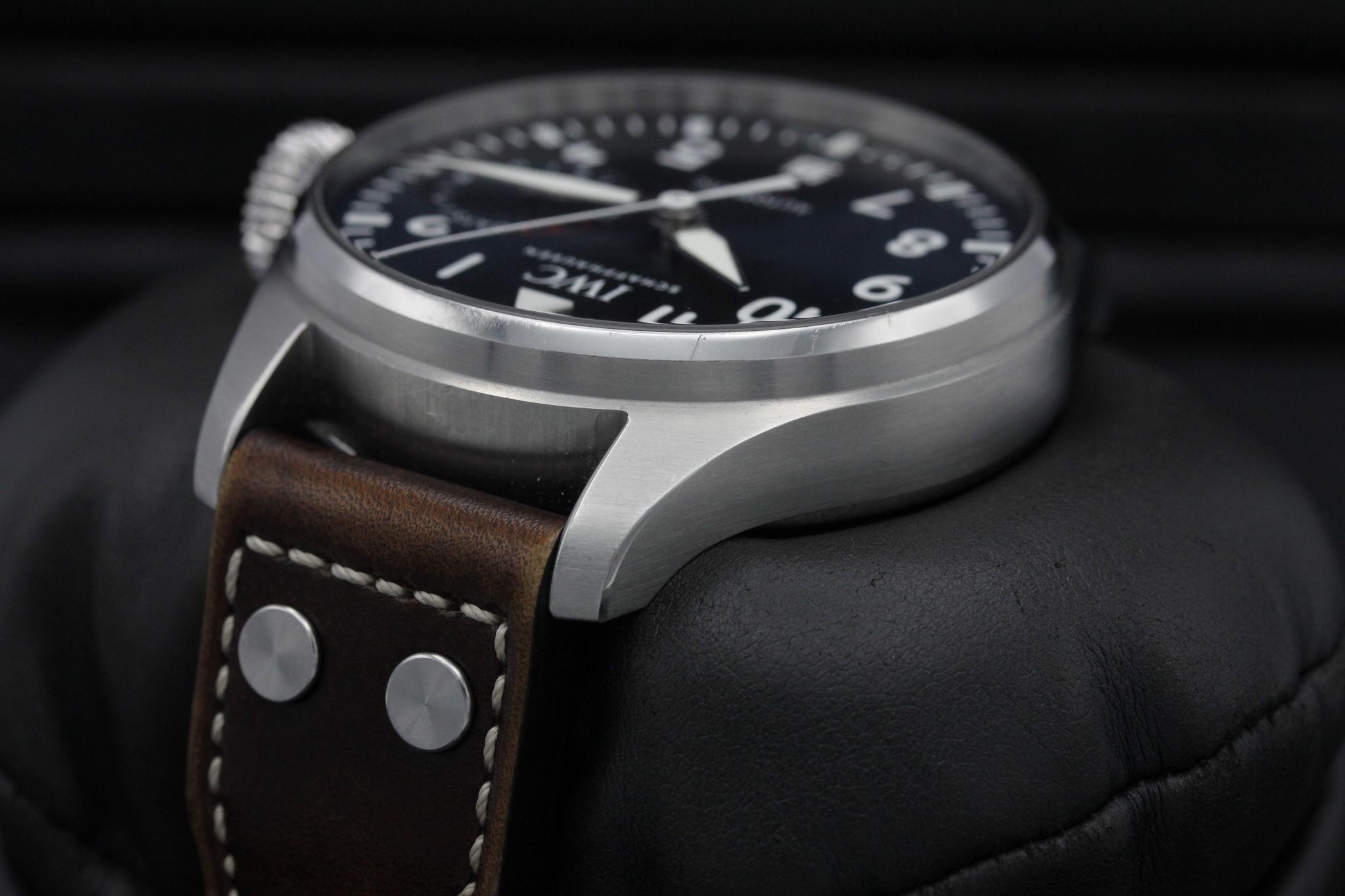 Watch Image 5