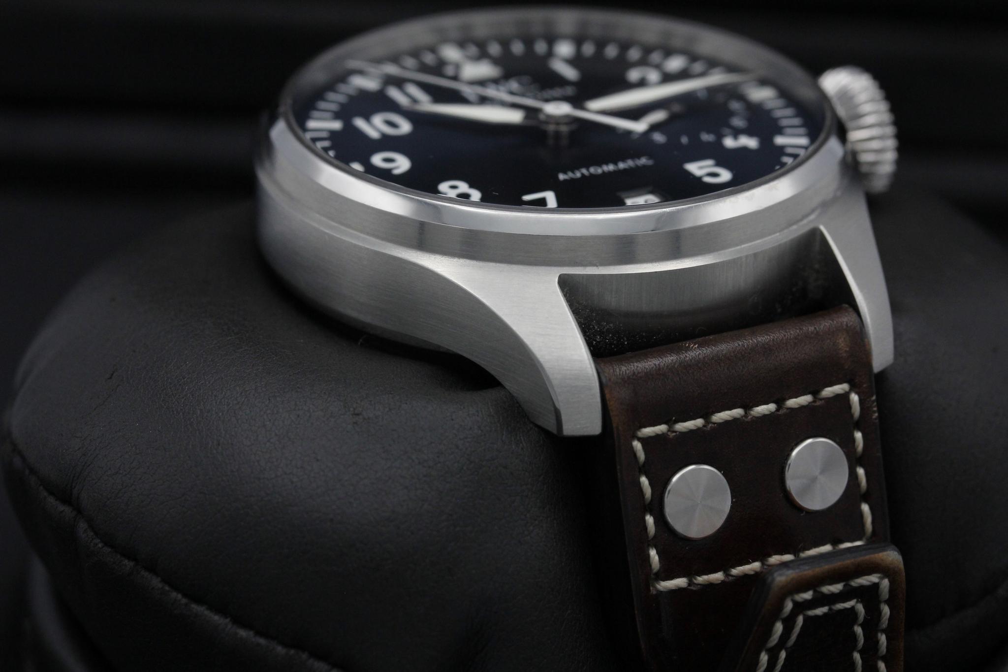 Watch Image 6