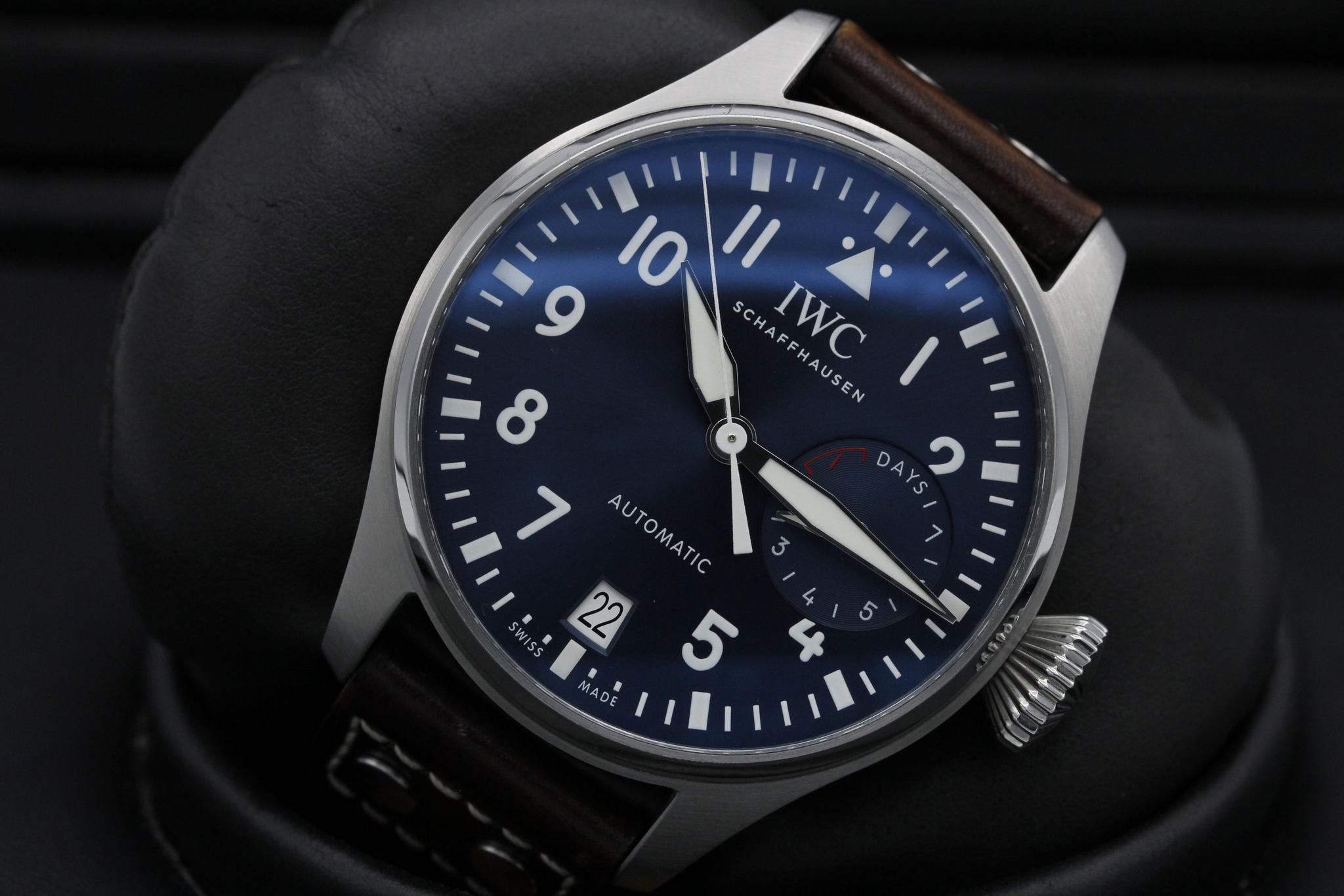 Watch Image 9