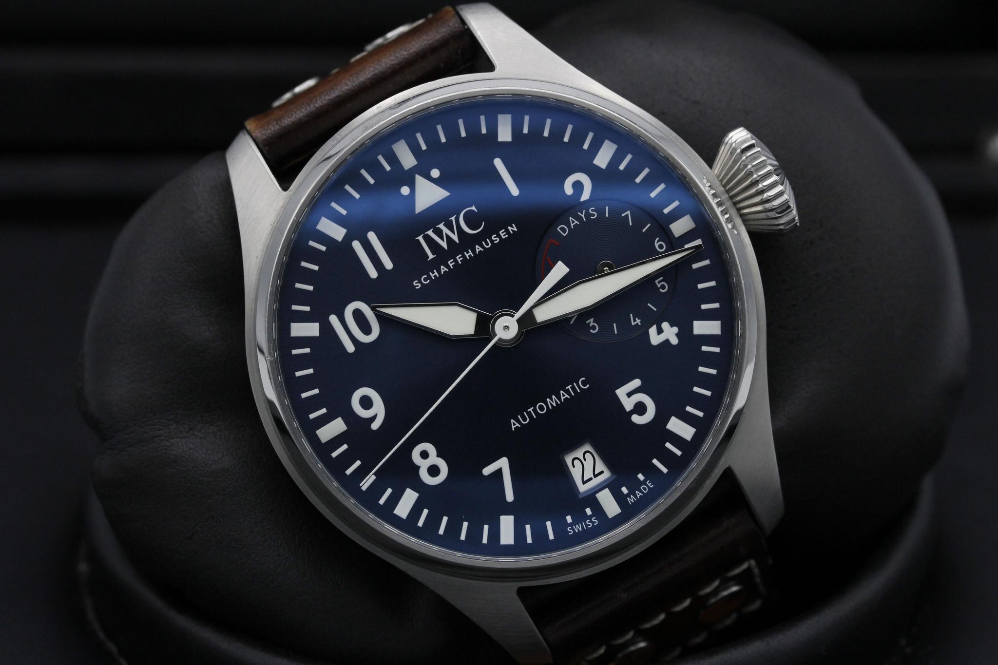 Watch Image 10