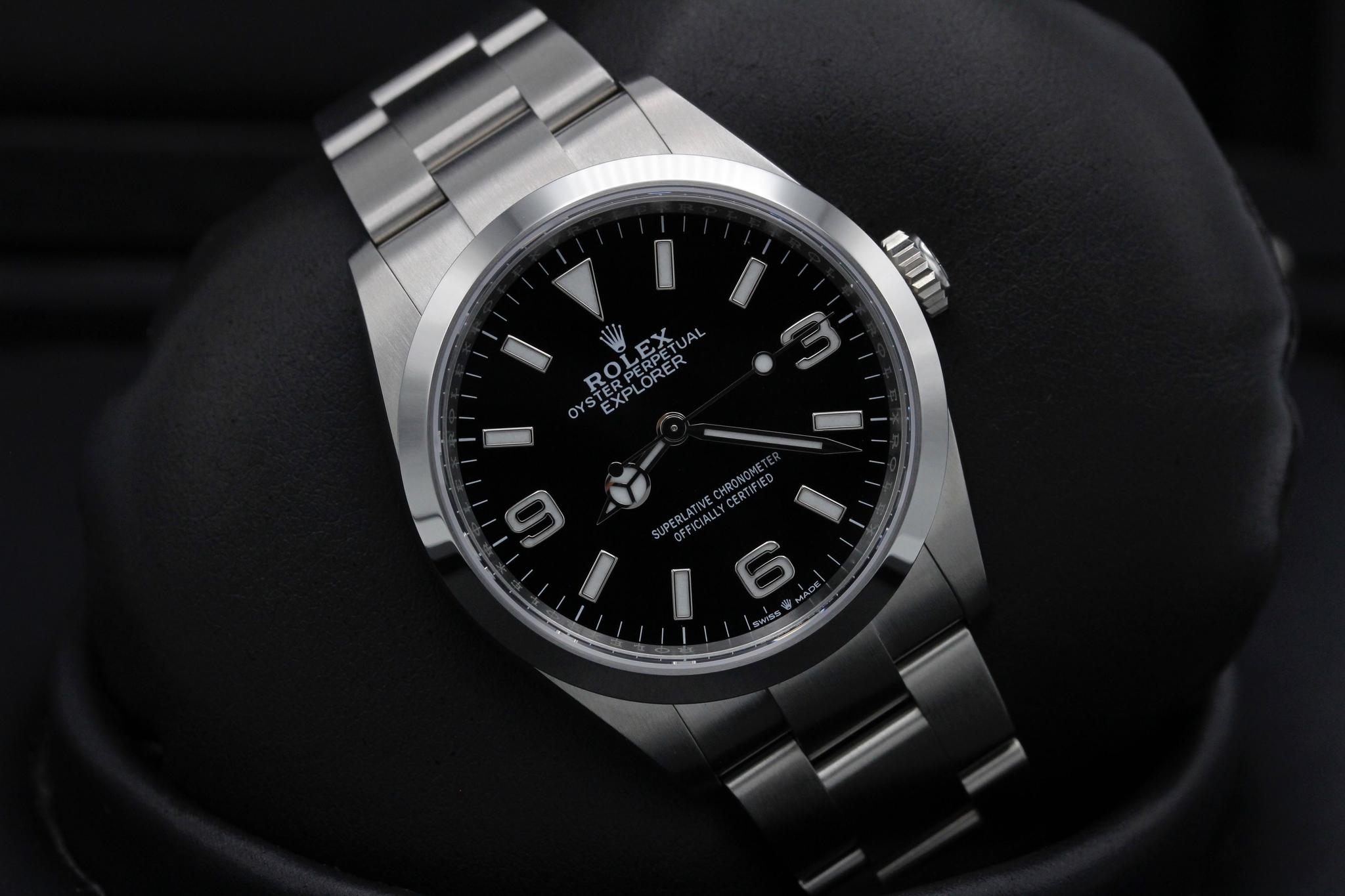 Watch Image 9