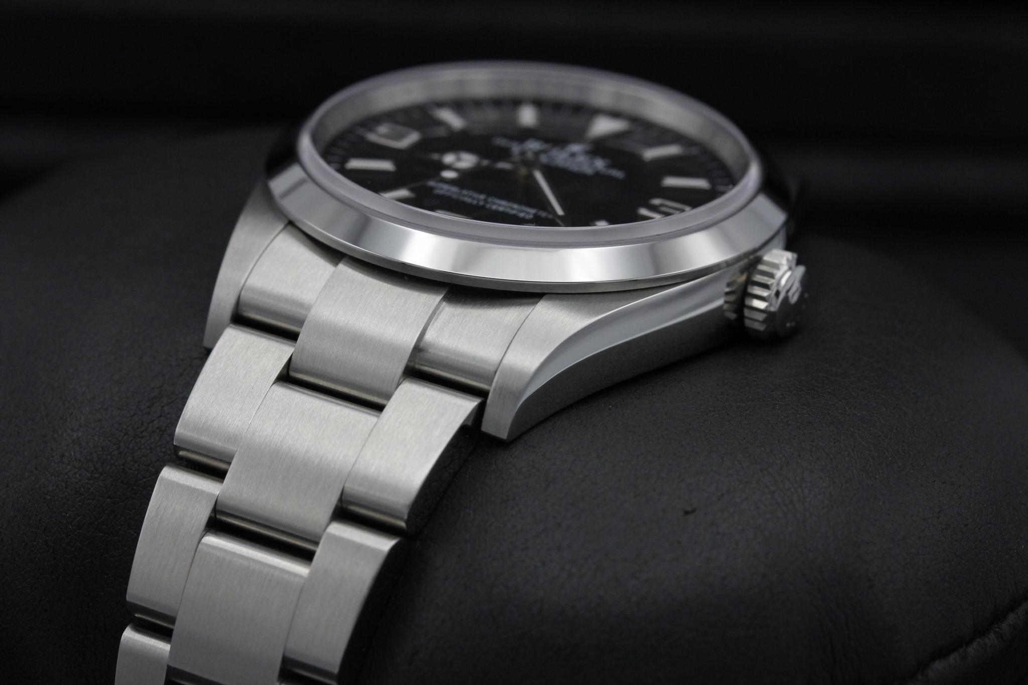 Watch Image 2