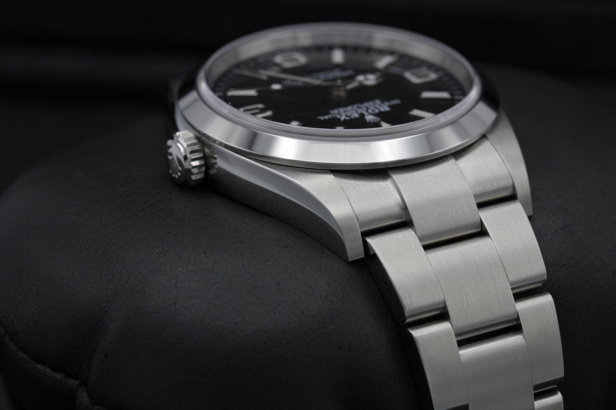 Watch Image 4