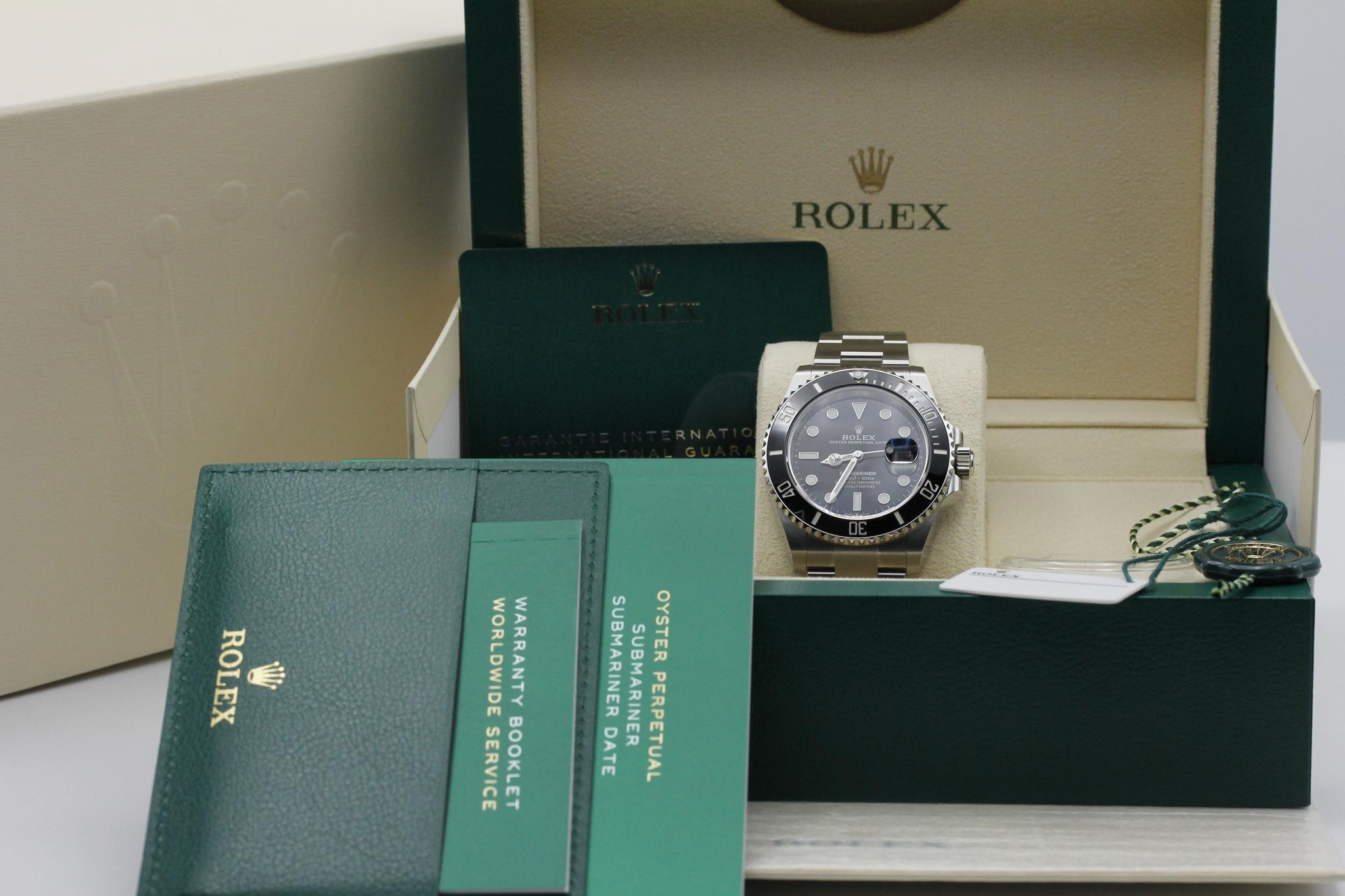 Watch Image 11