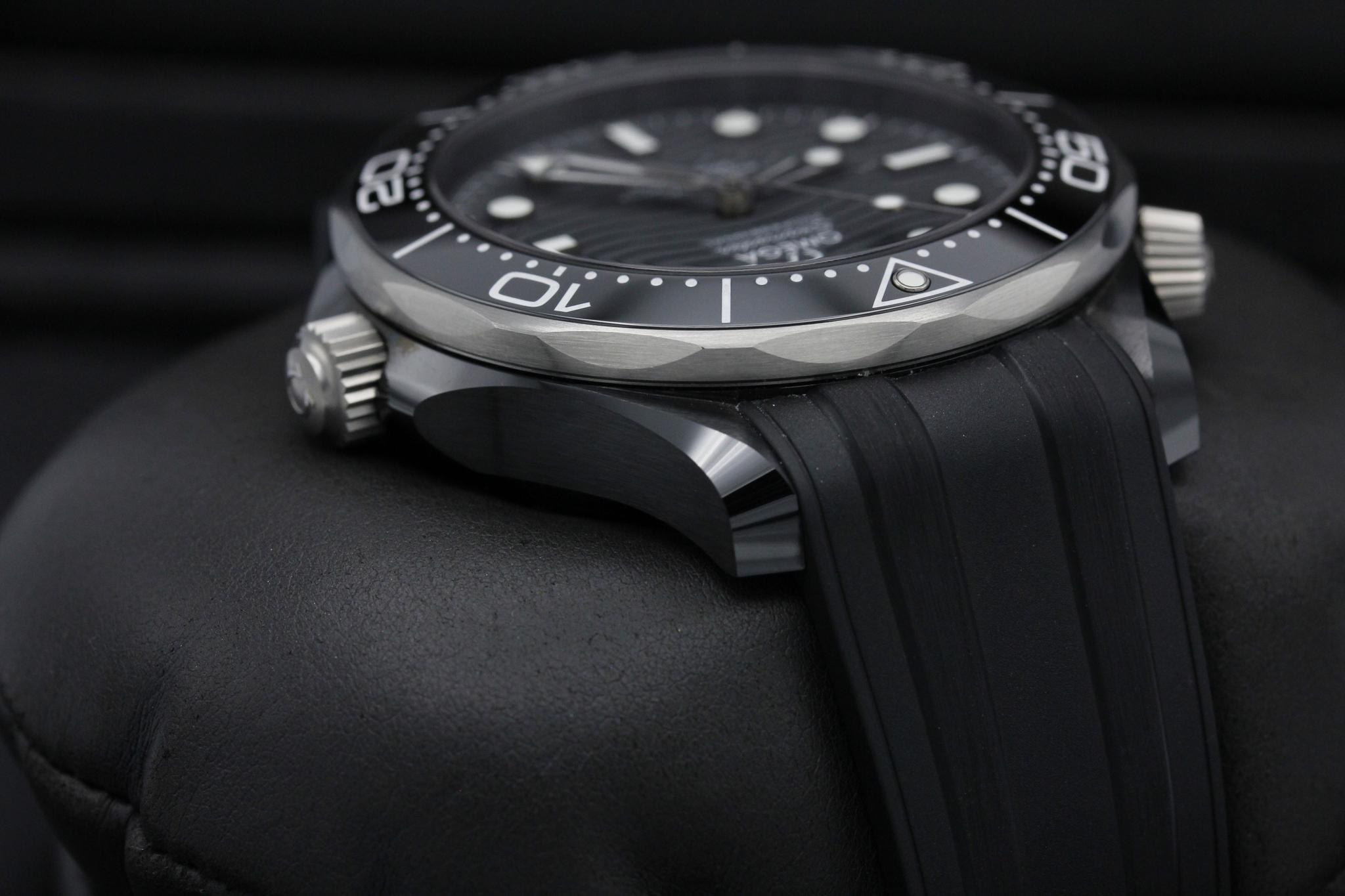 Watch Image 4