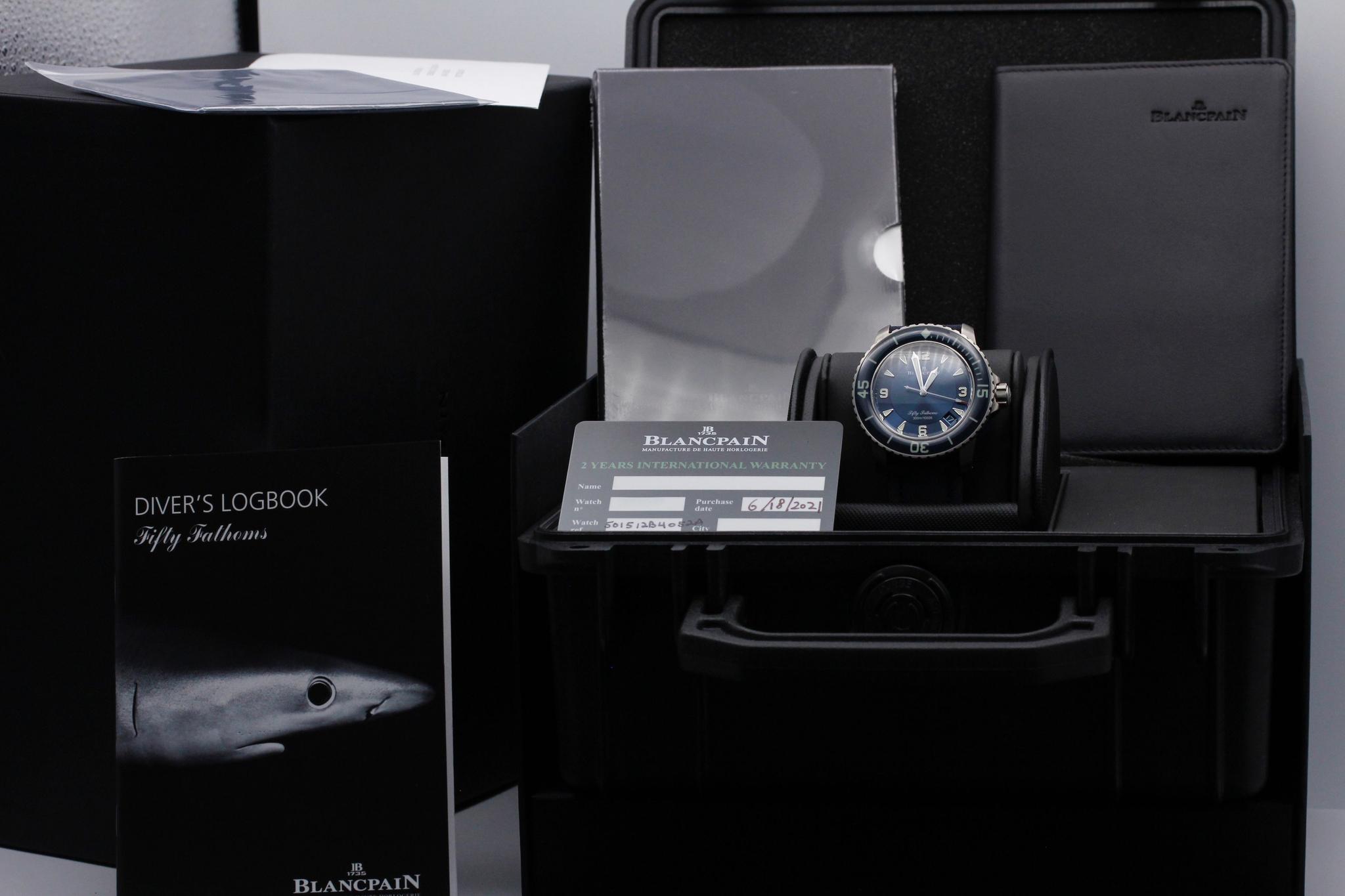 Watch Image 11