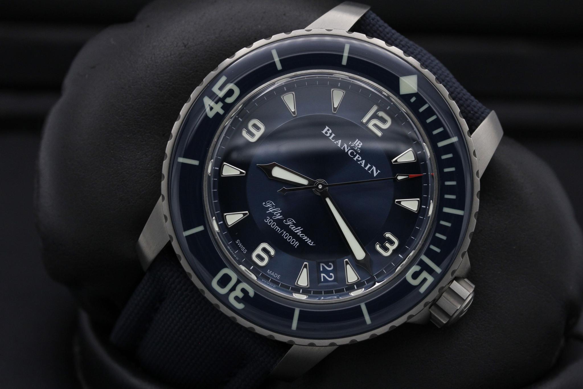 Watch Image 10