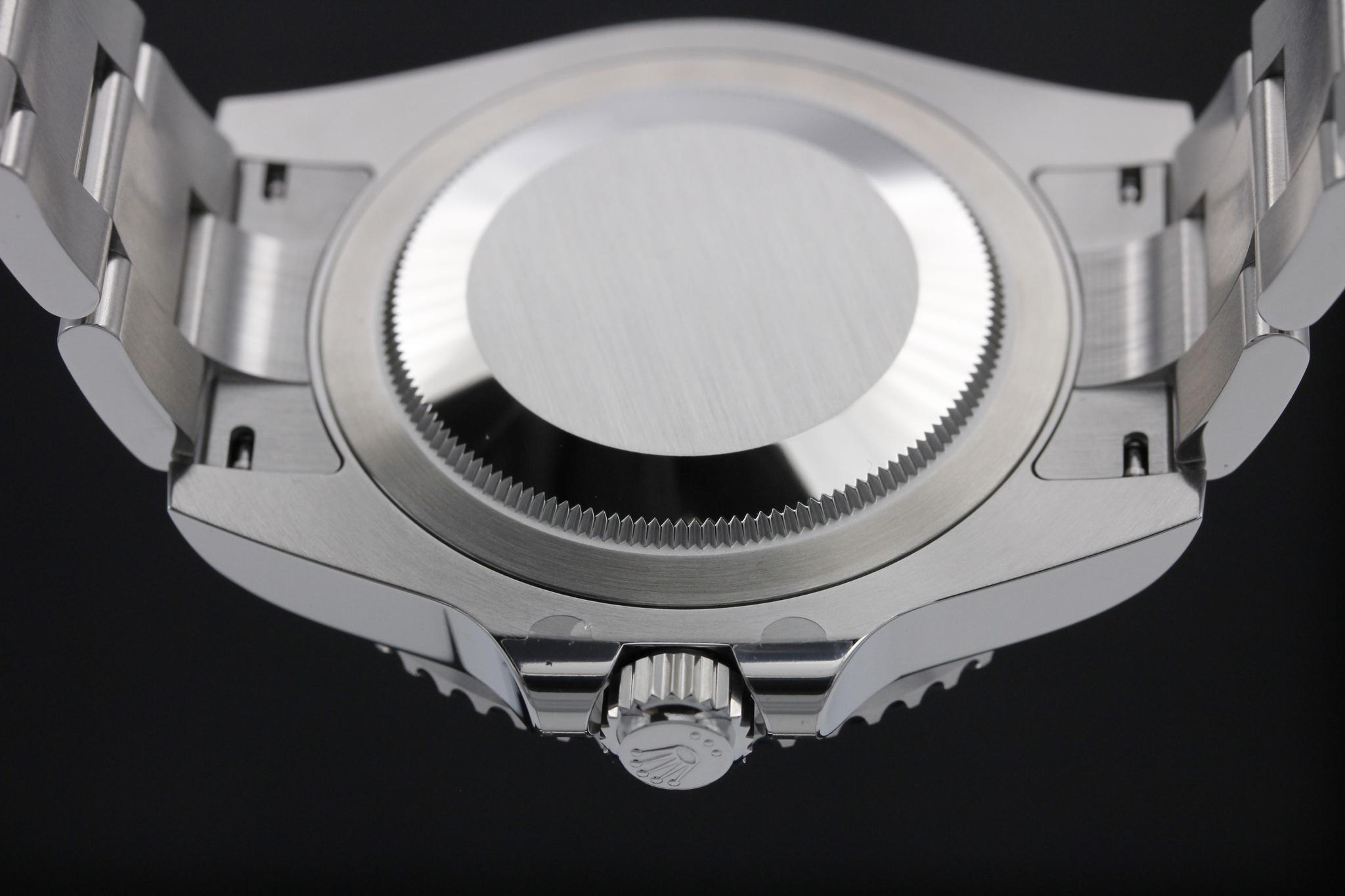Watch Image 7