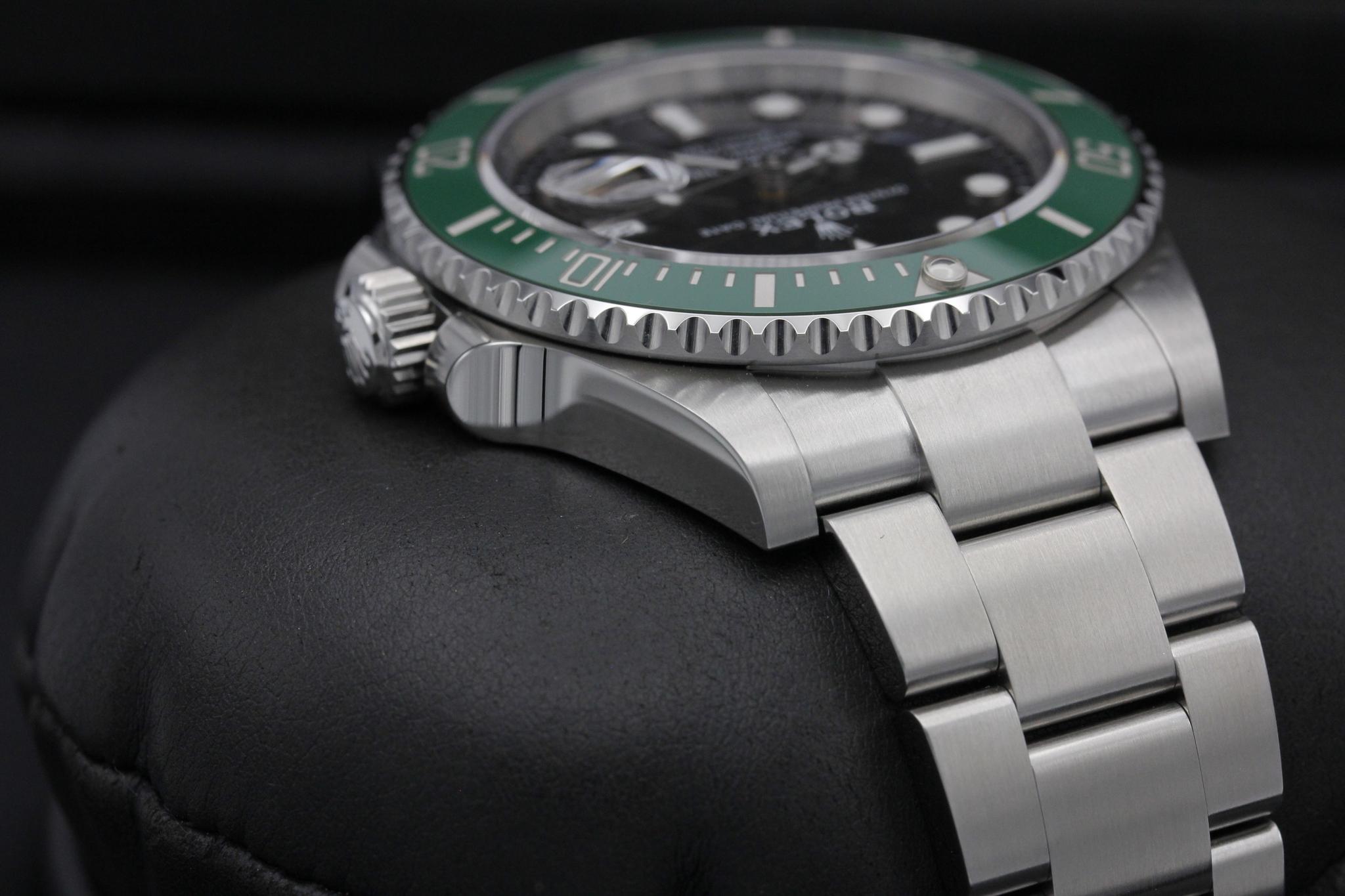 Watch Image 4