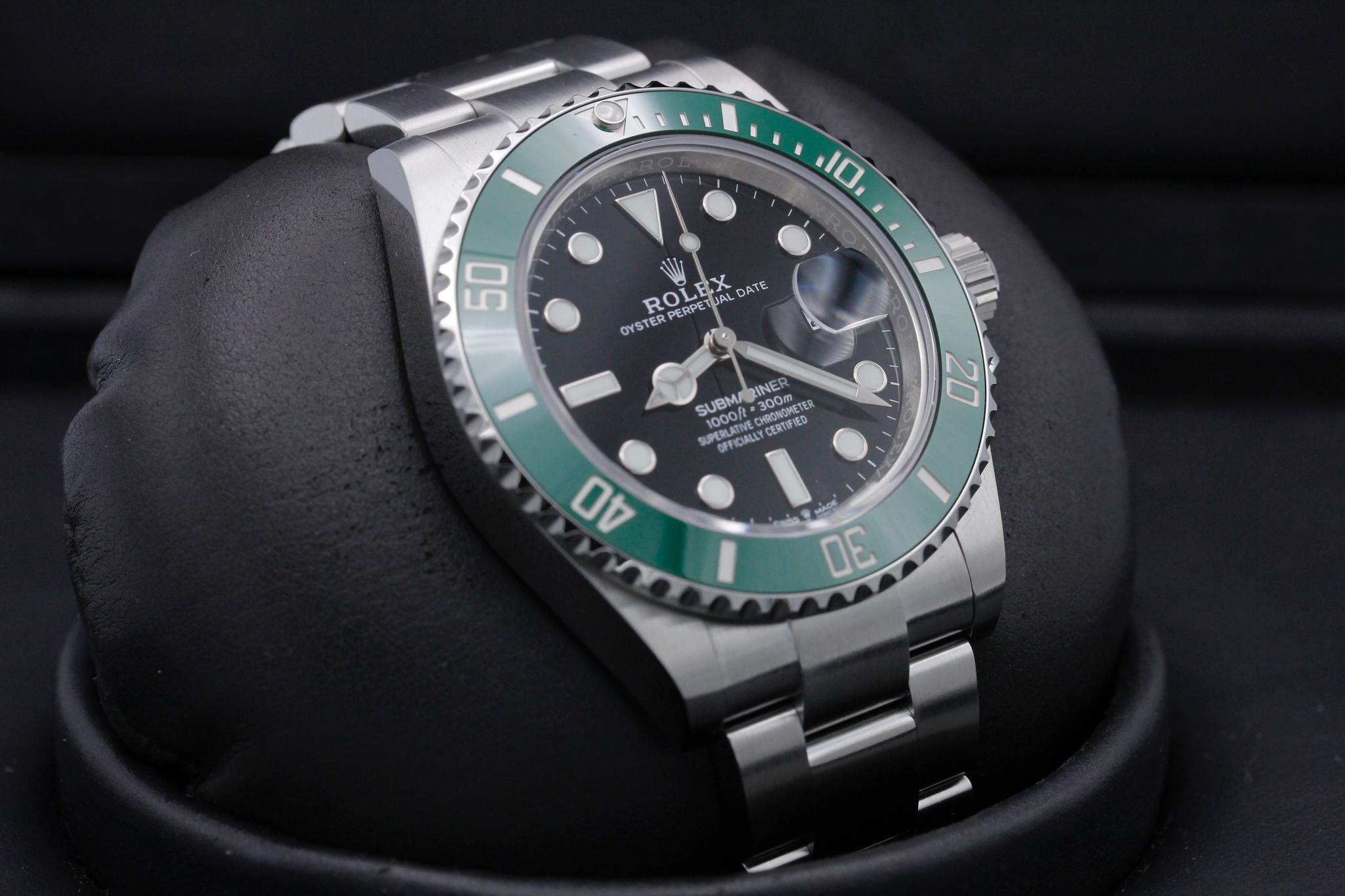 Watch Image 10