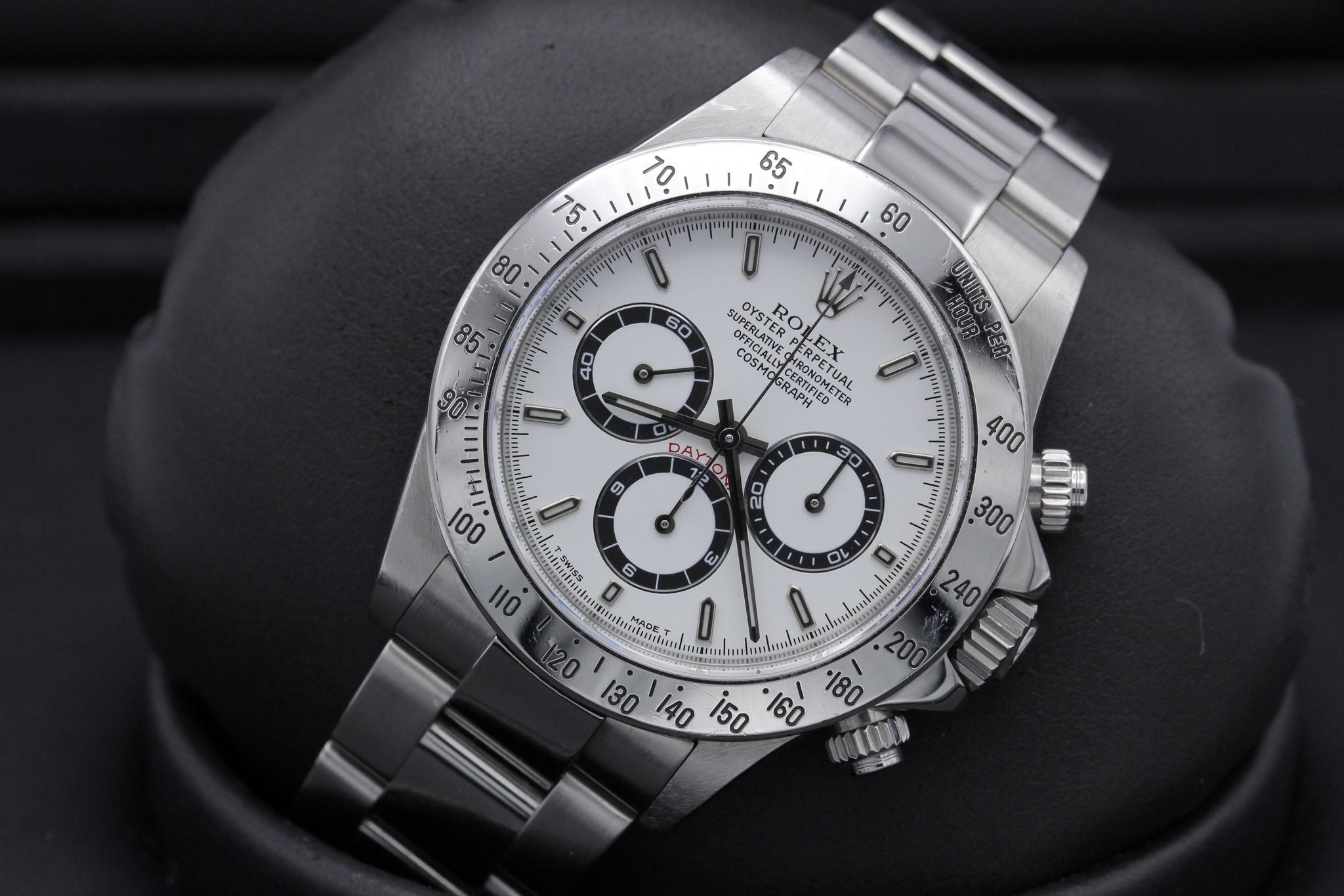 Watch Image 10