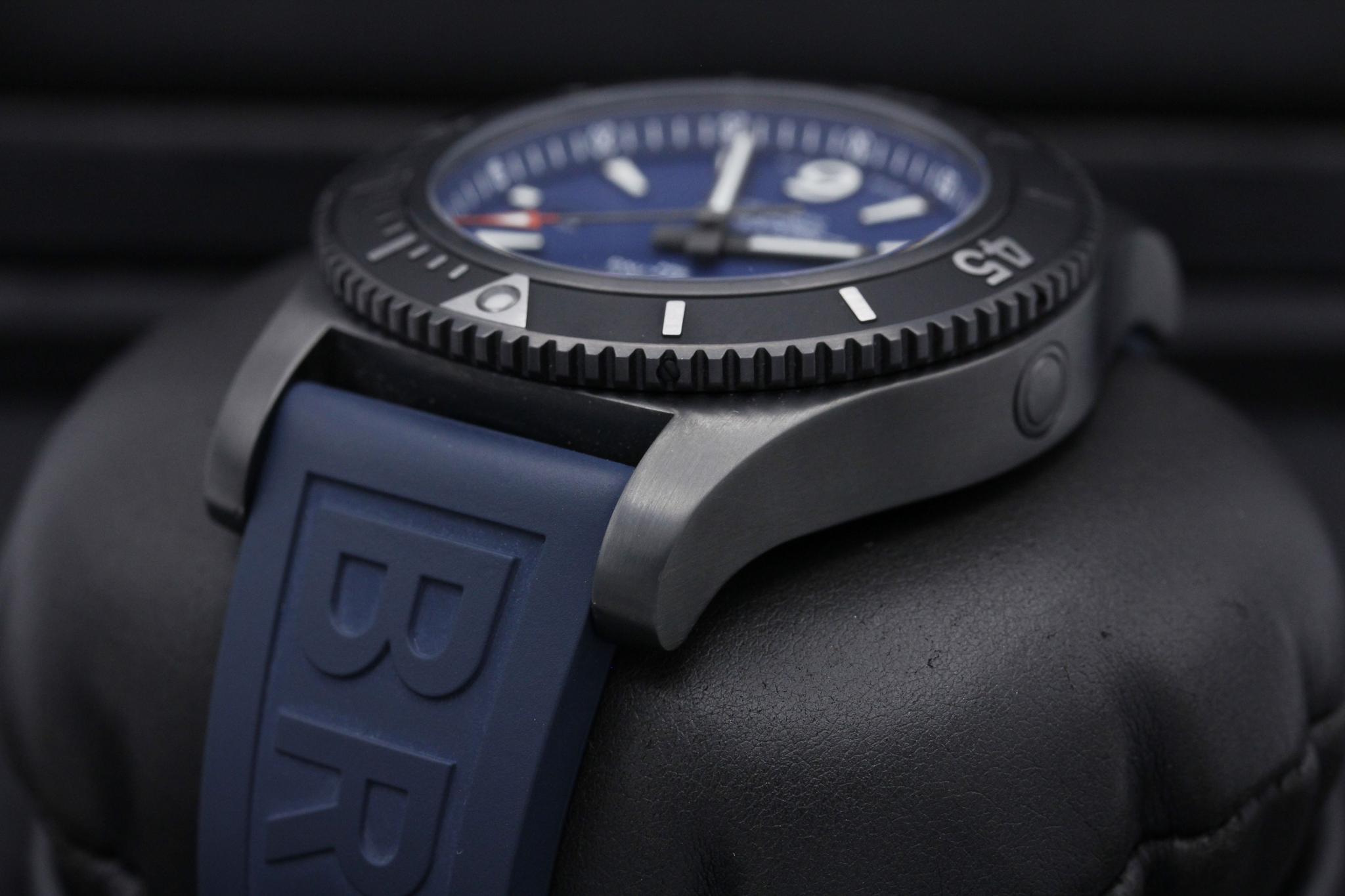 Watch Image 5