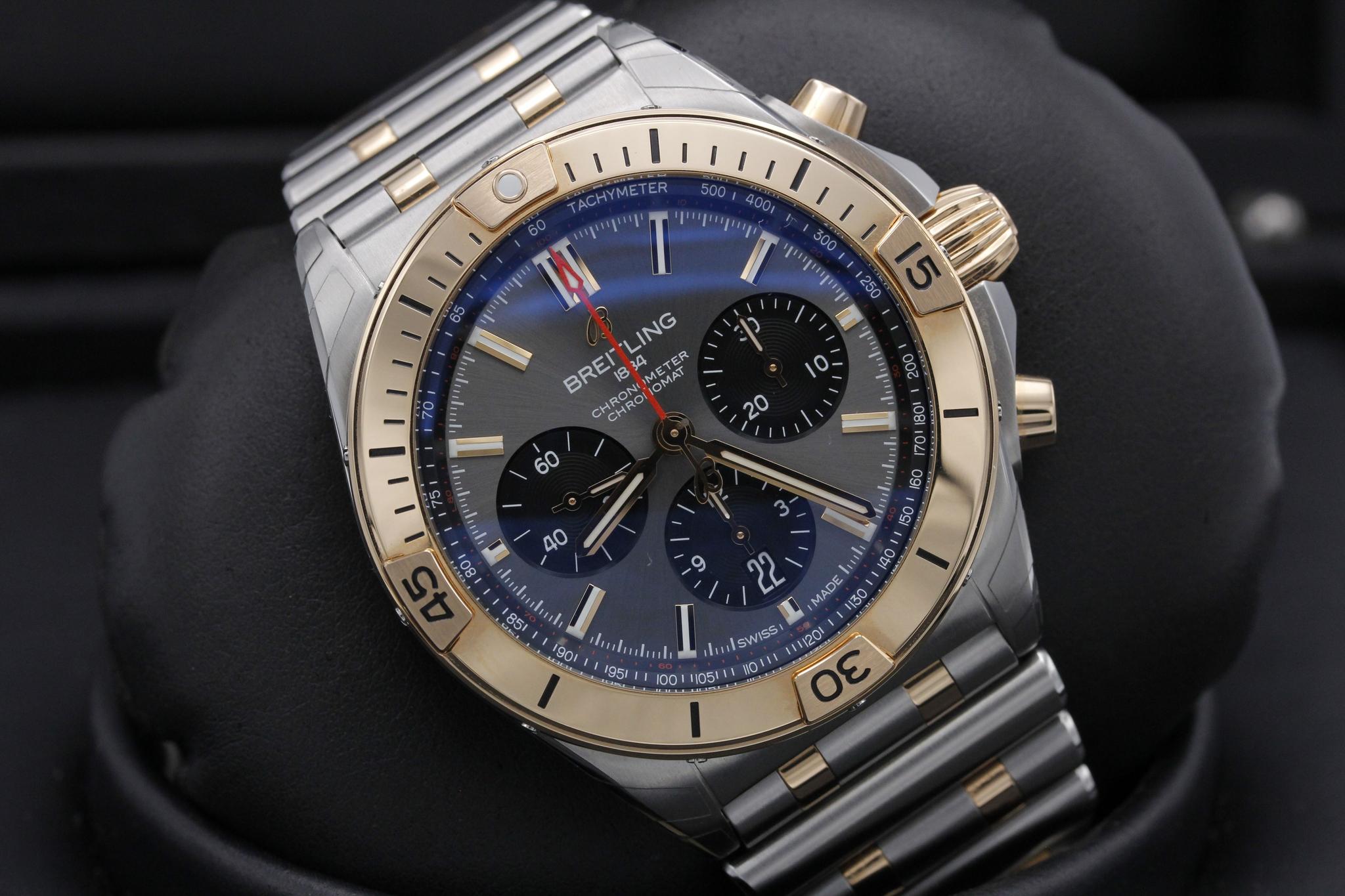 Watch Image 9