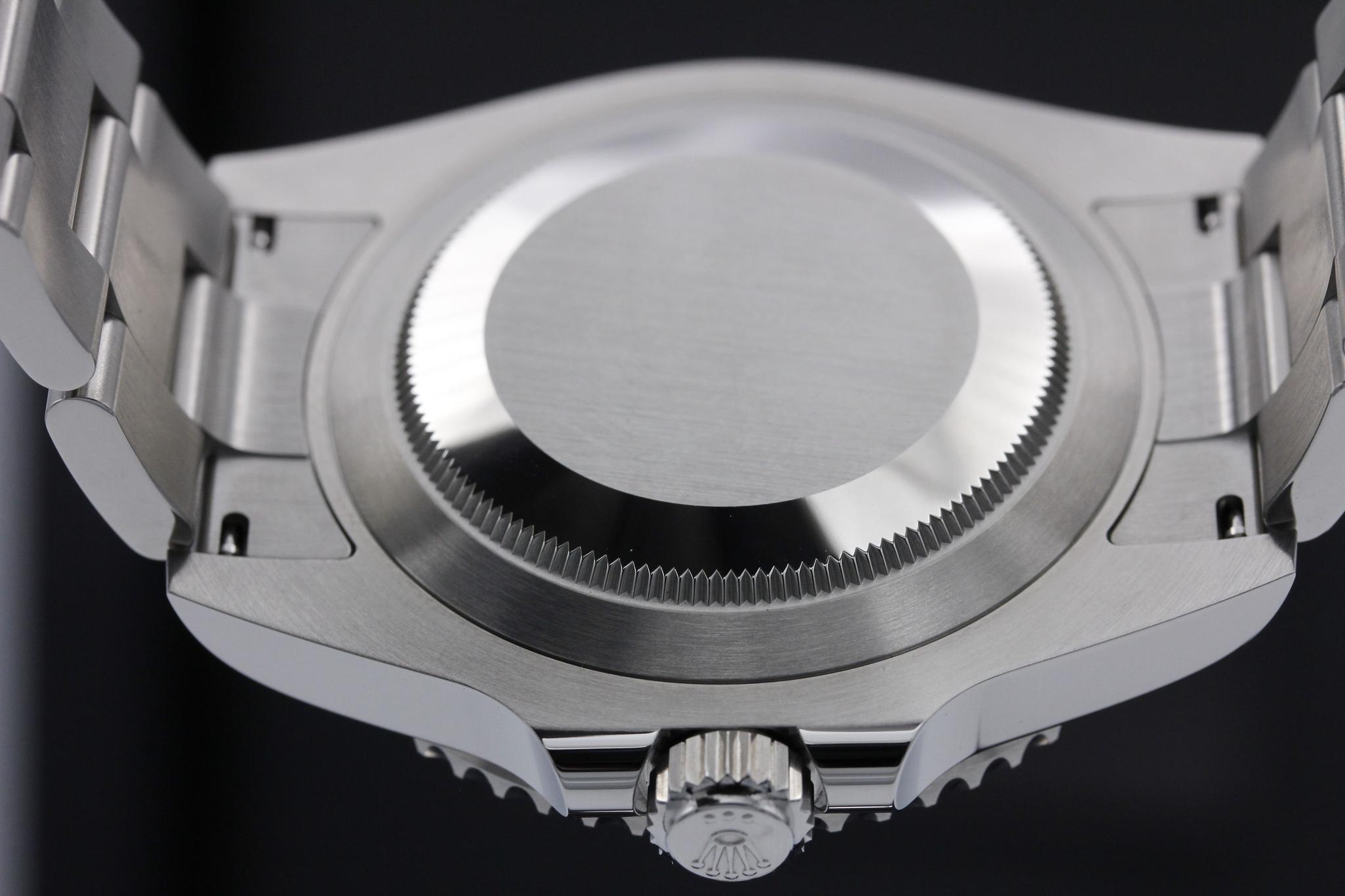 Watch Image 7
