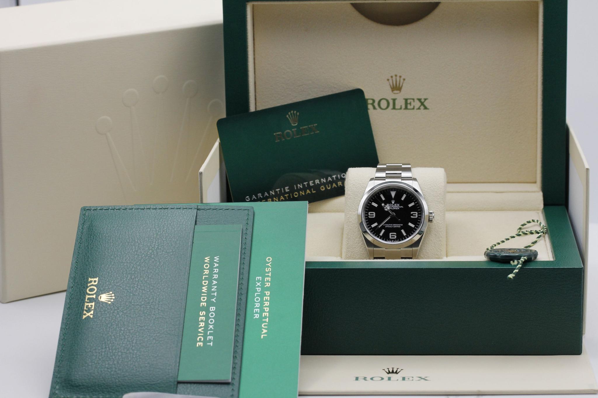 Watch Image 11