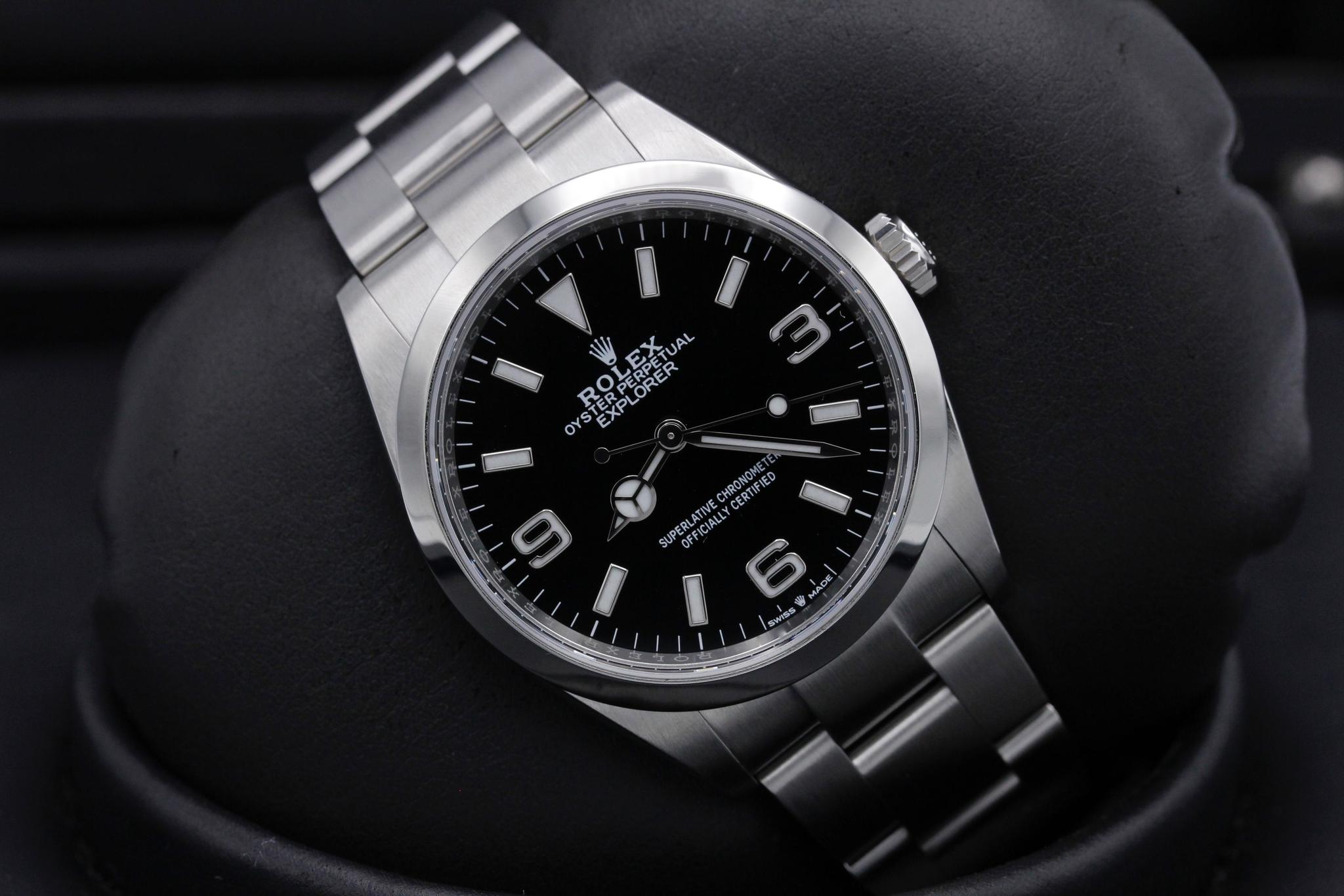 Watch Image 9