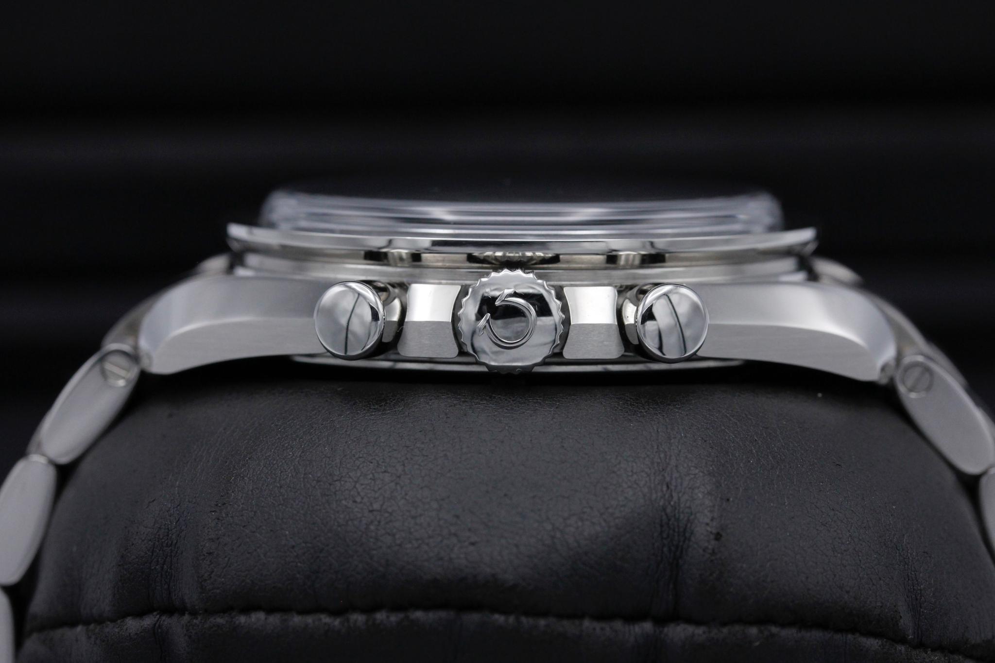 Watch Image 3