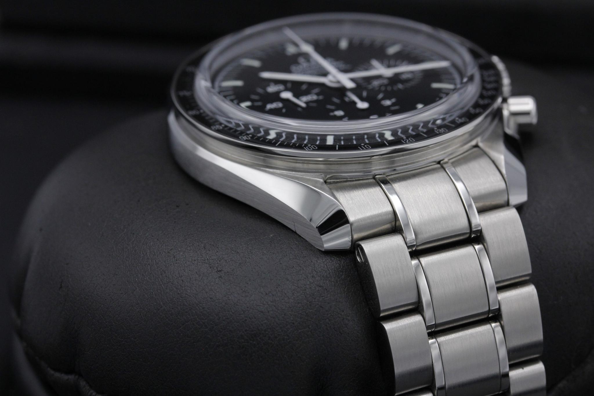 Watch Image 6