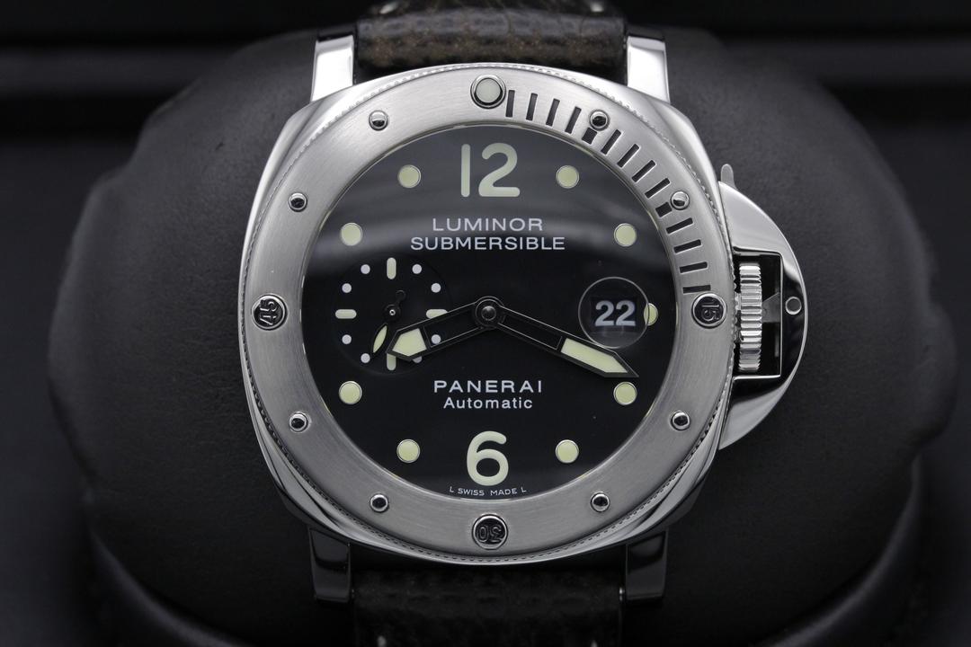 Panerai Submersible PAM 24