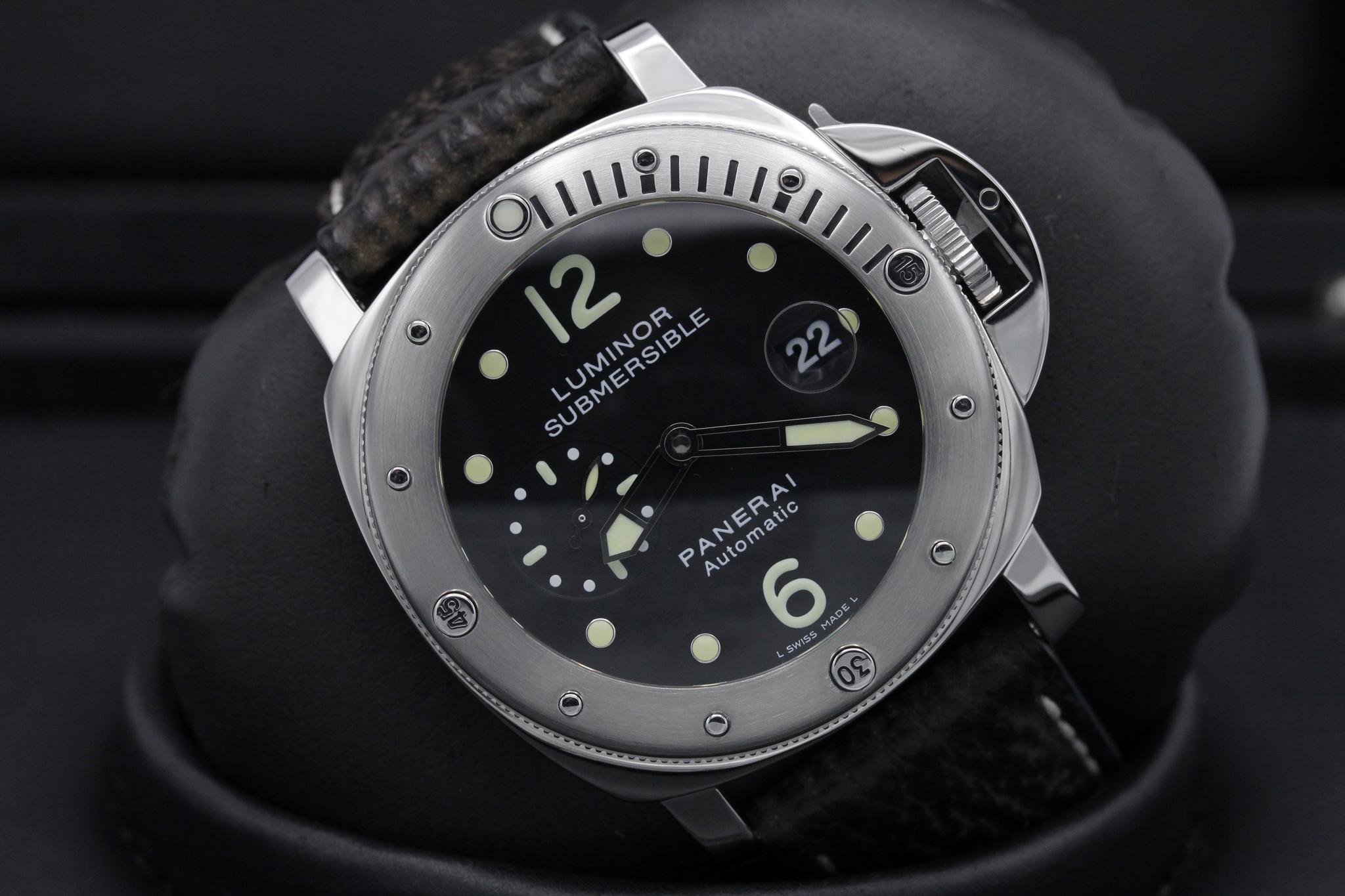 Watch Image 9