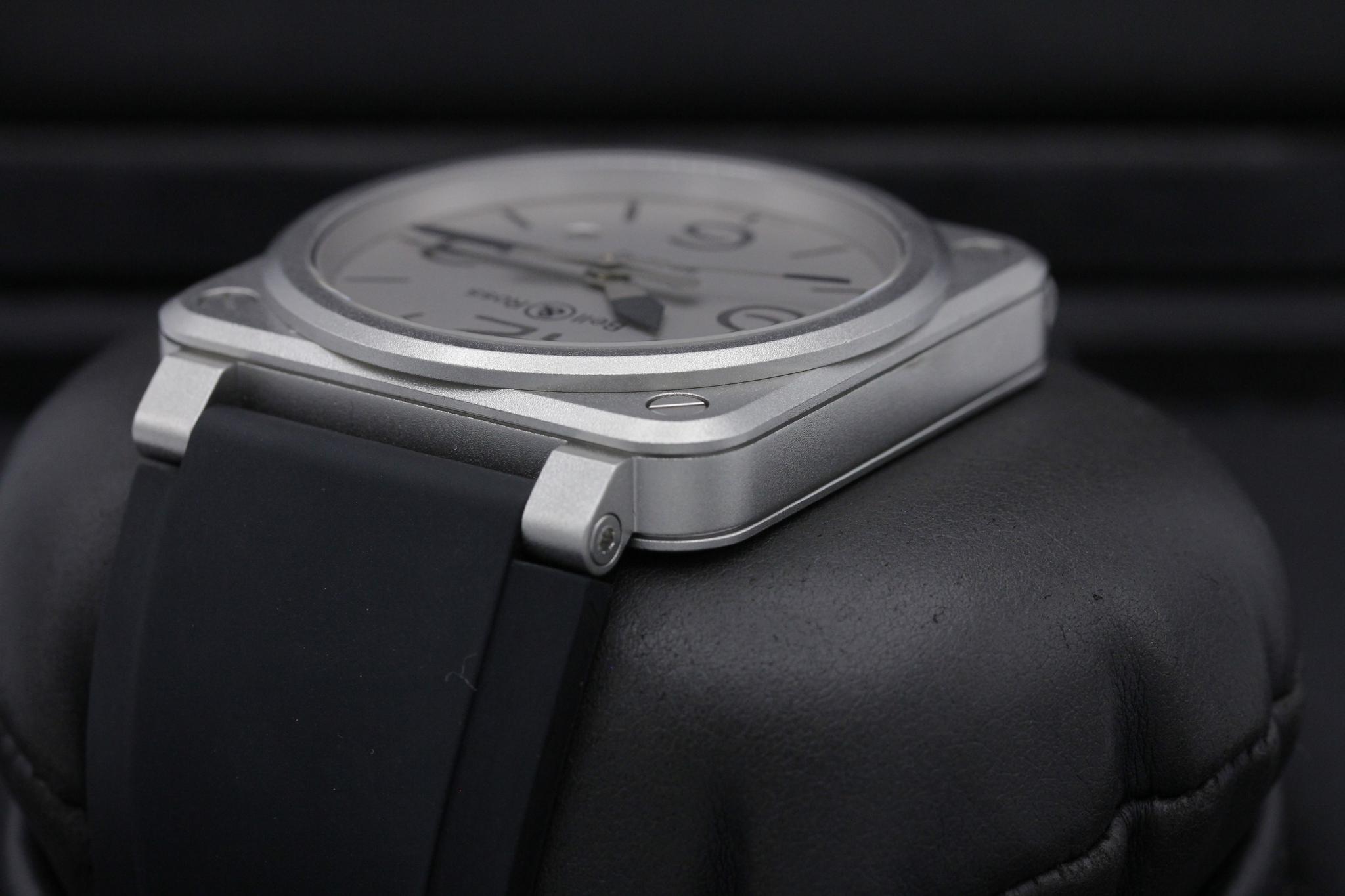 Watch Image 5