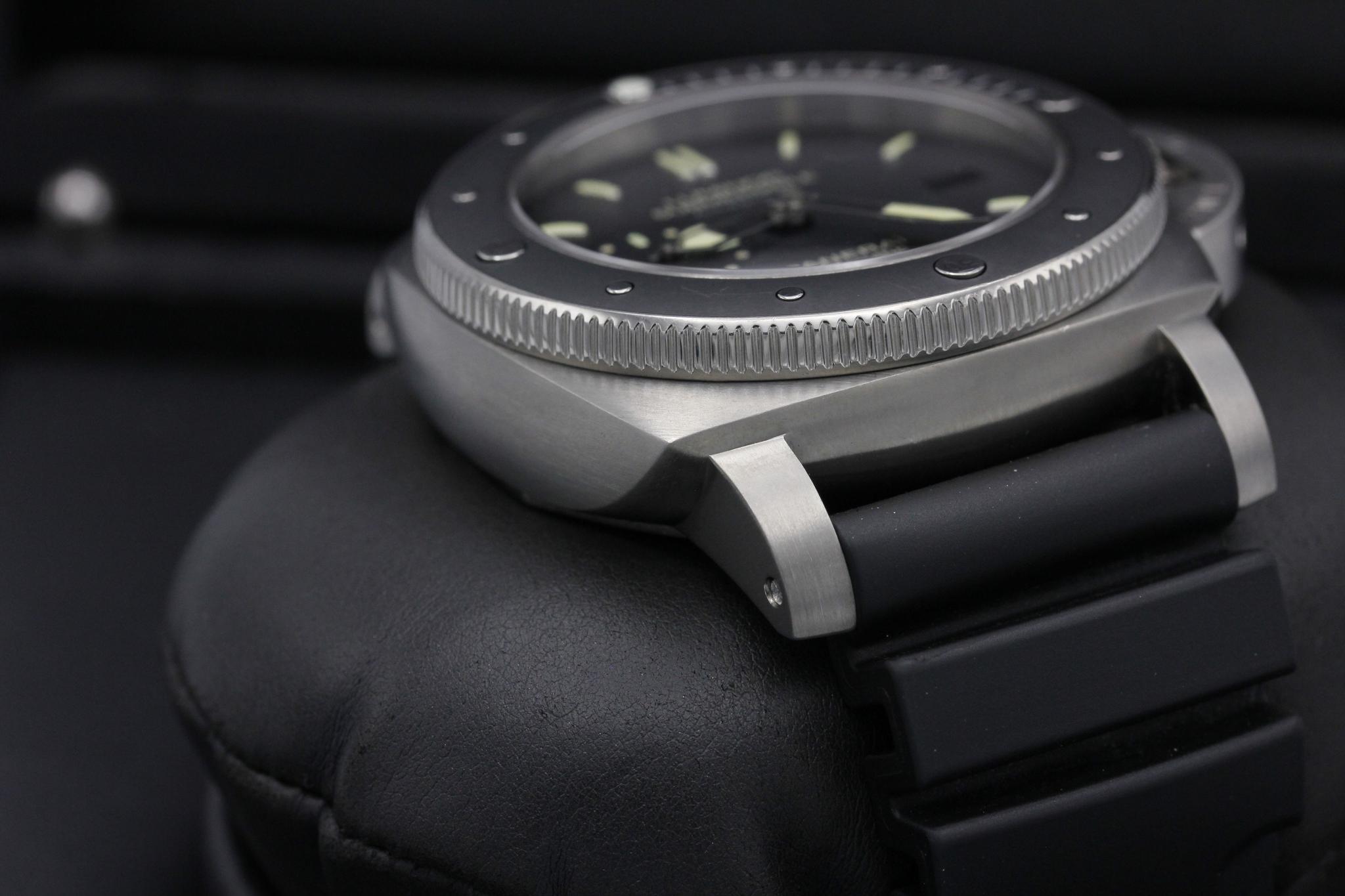 Watch Image 6