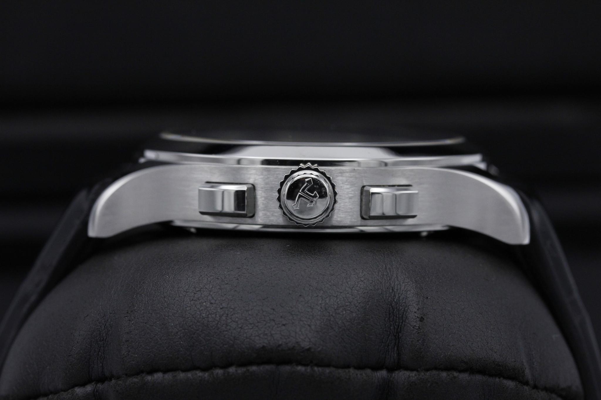 Watch Image 3