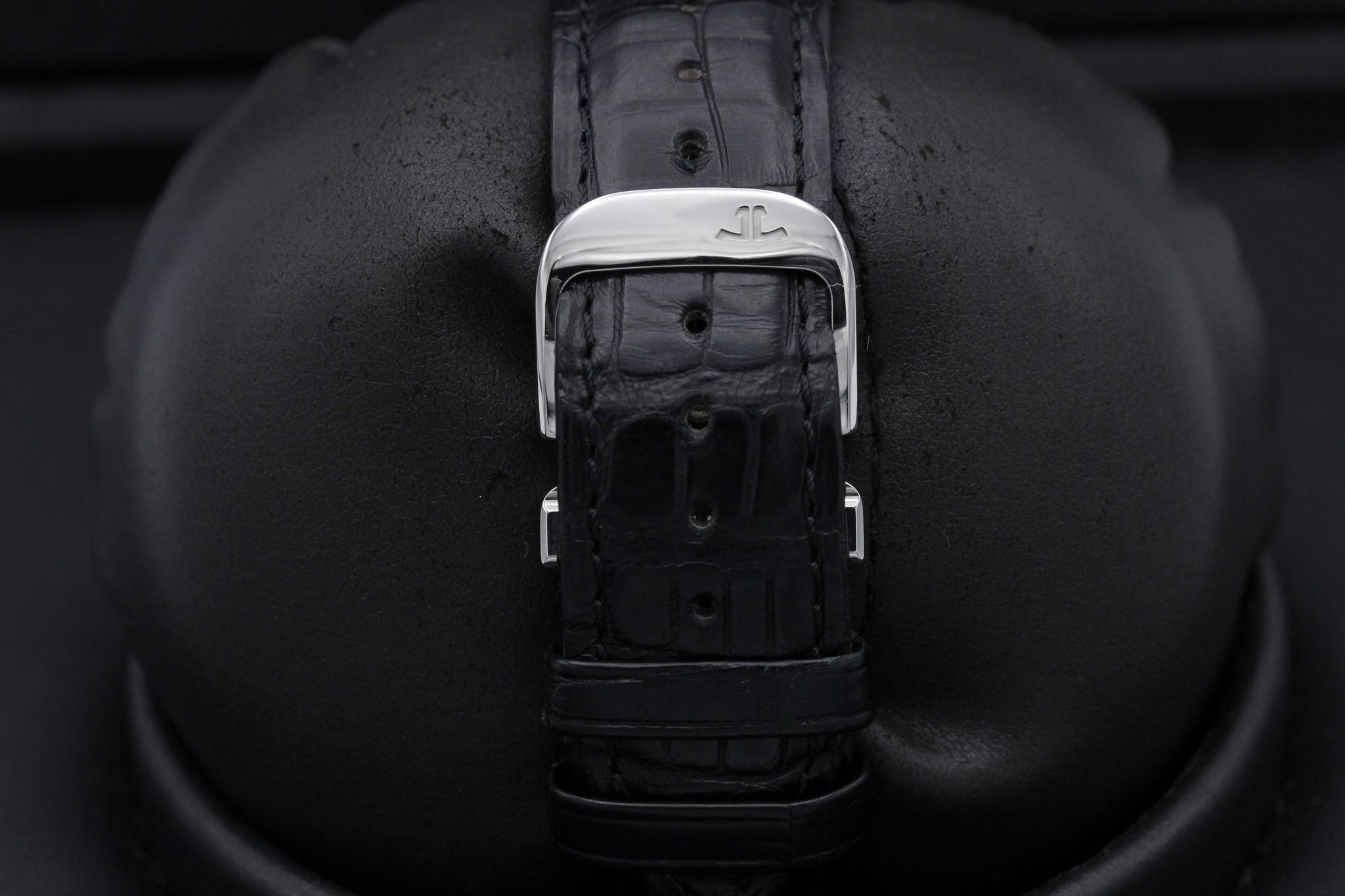 Watch Image 8