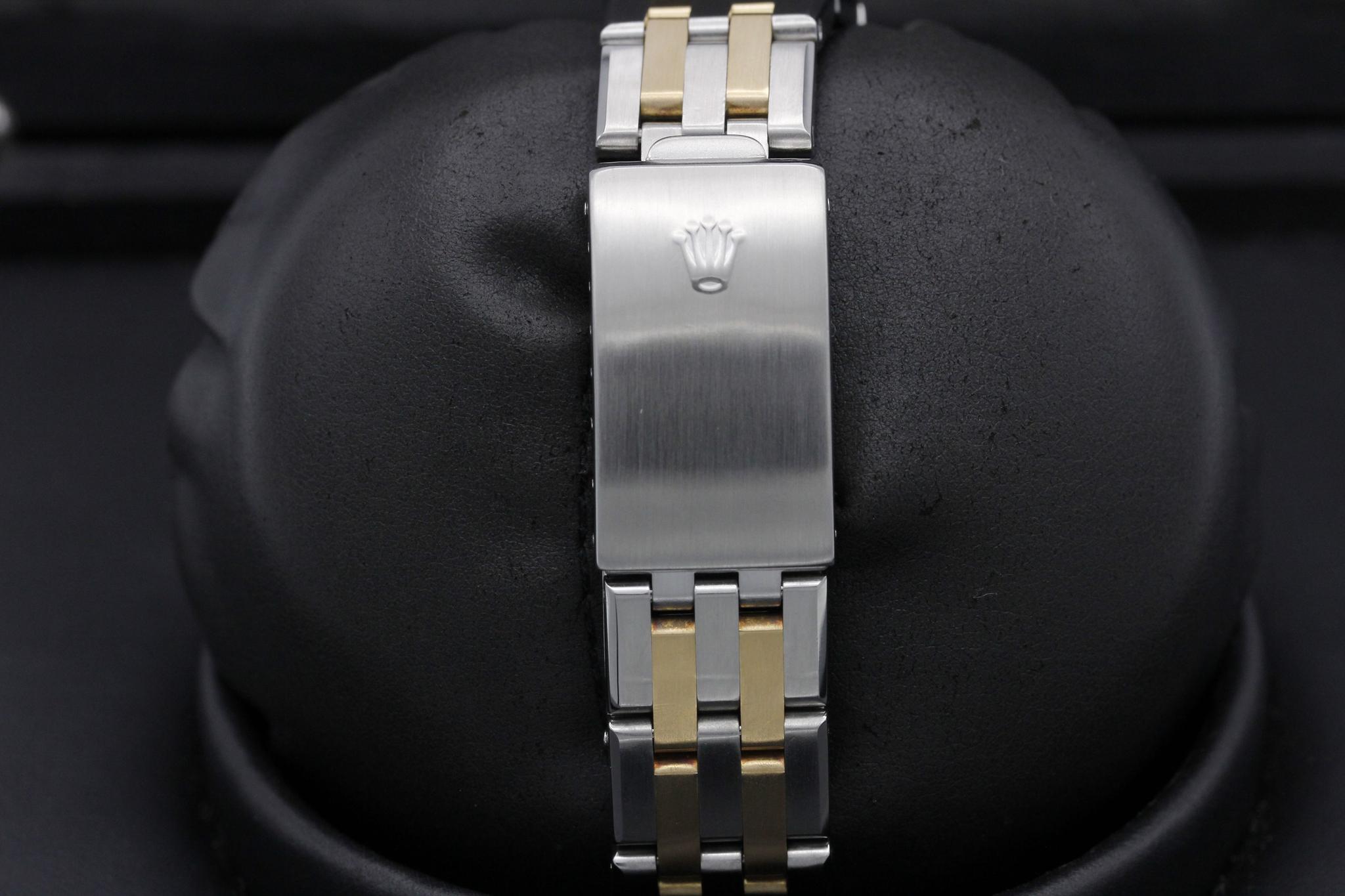 Watch Image 10