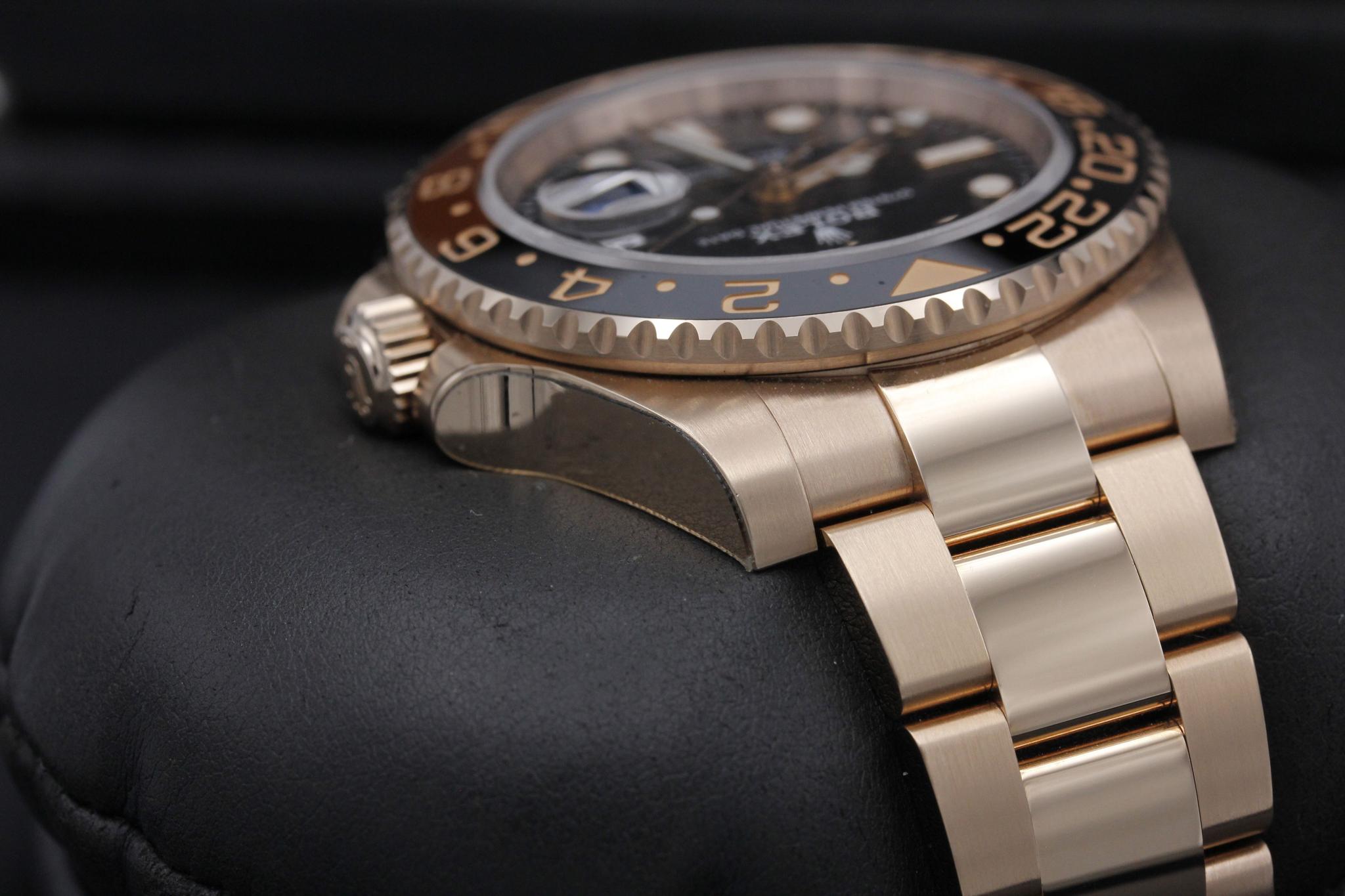 Watch Image 4