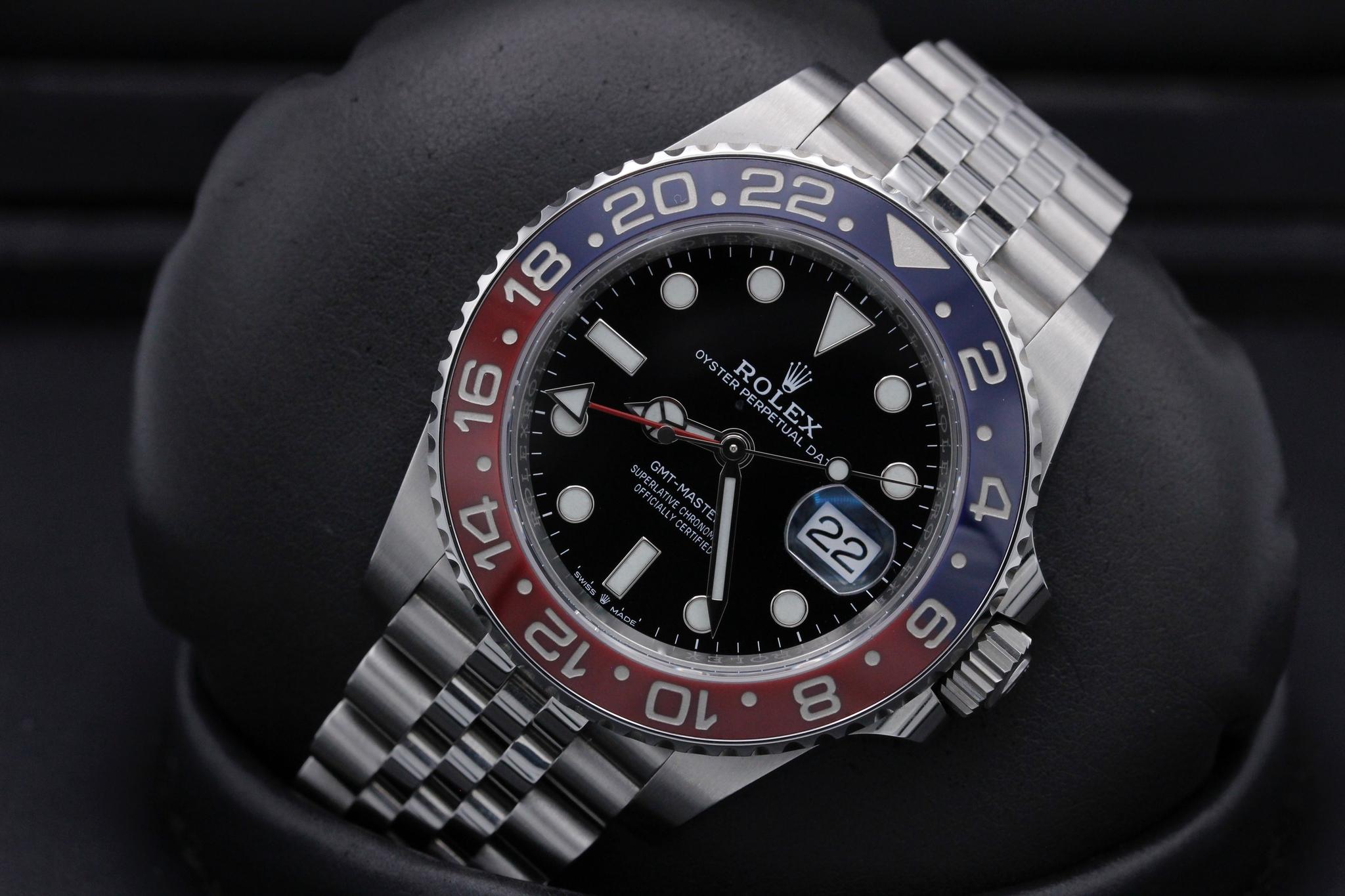 Watch Image 10