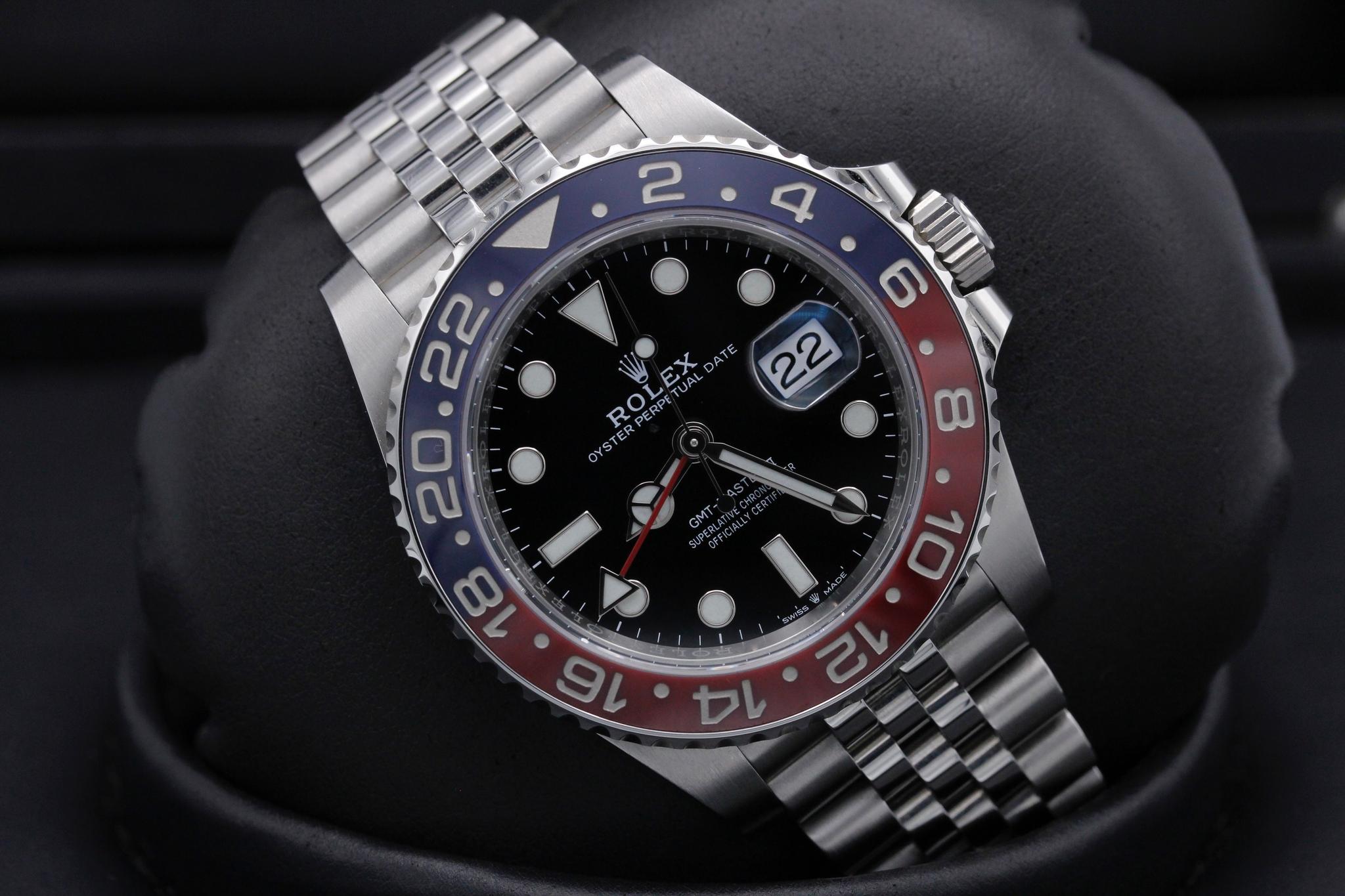 Watch Image 9