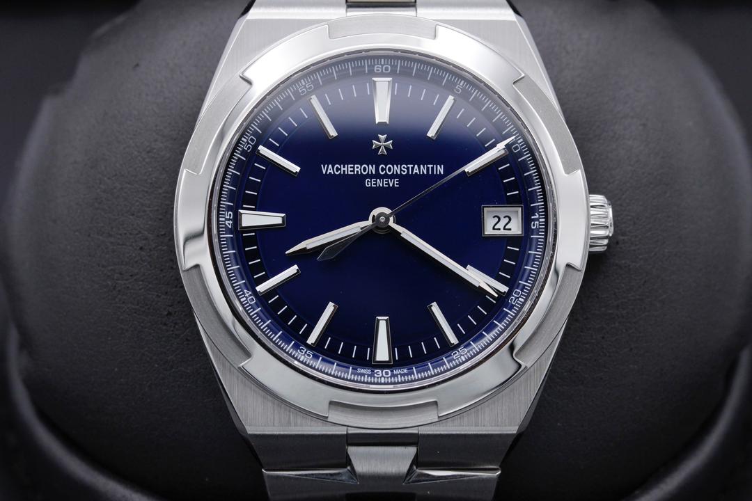 Vacheron Constantin Overseas "Laquered Blue Dial" 4500V/110A-B128