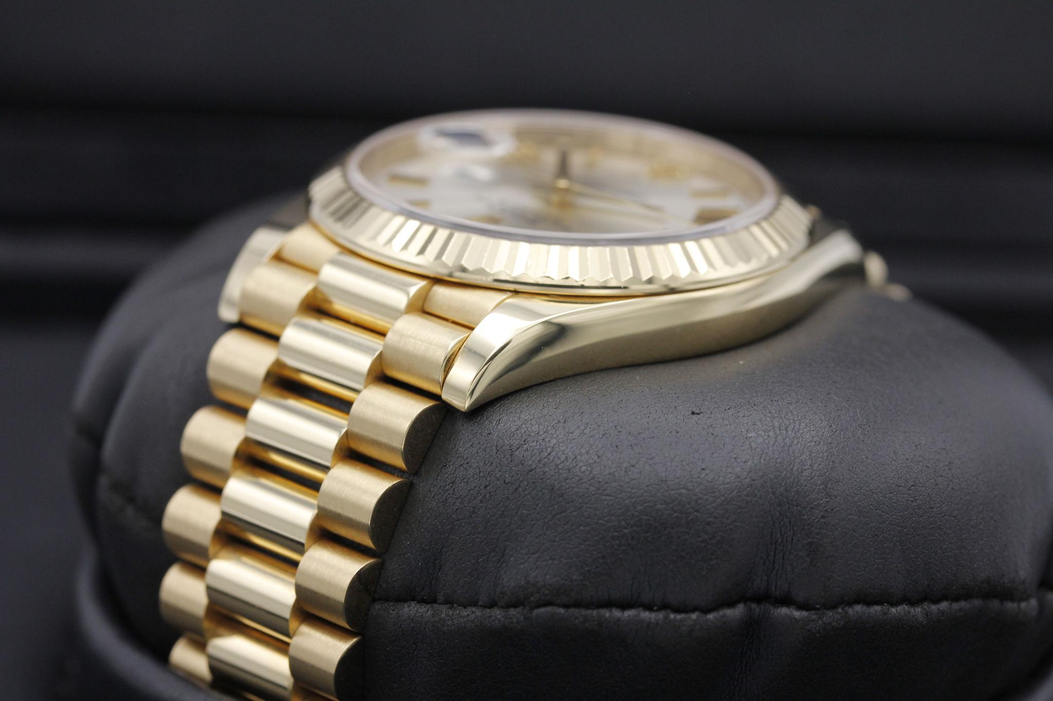 Watch Image 5