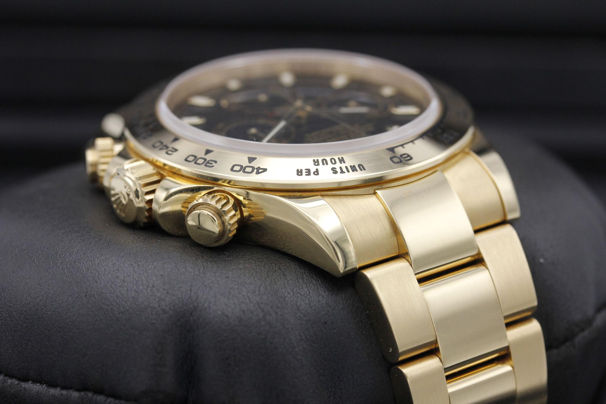 Watch Image 4