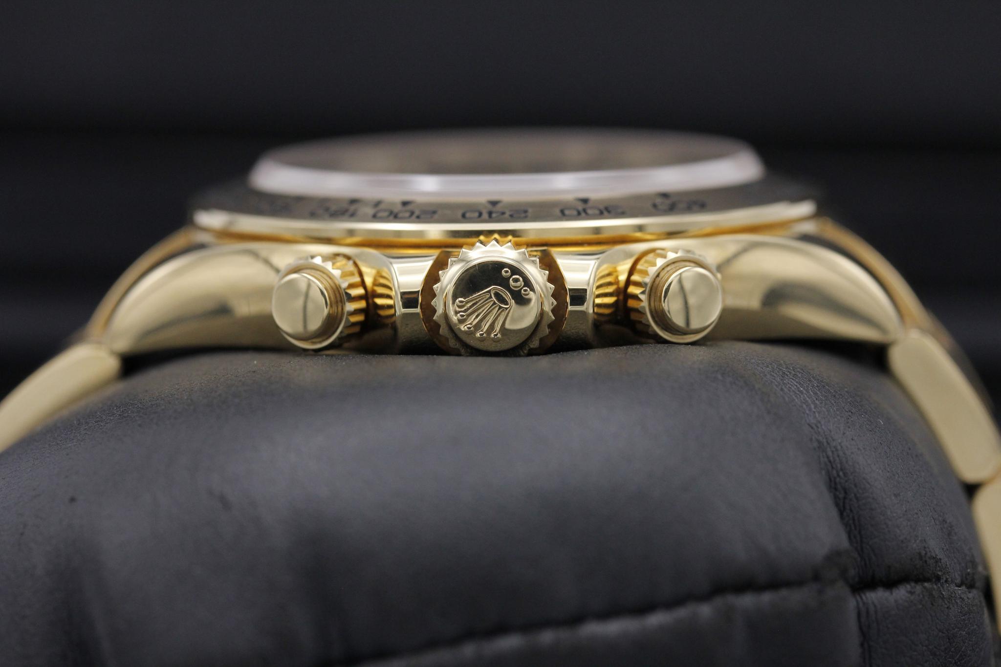 Watch Image 3