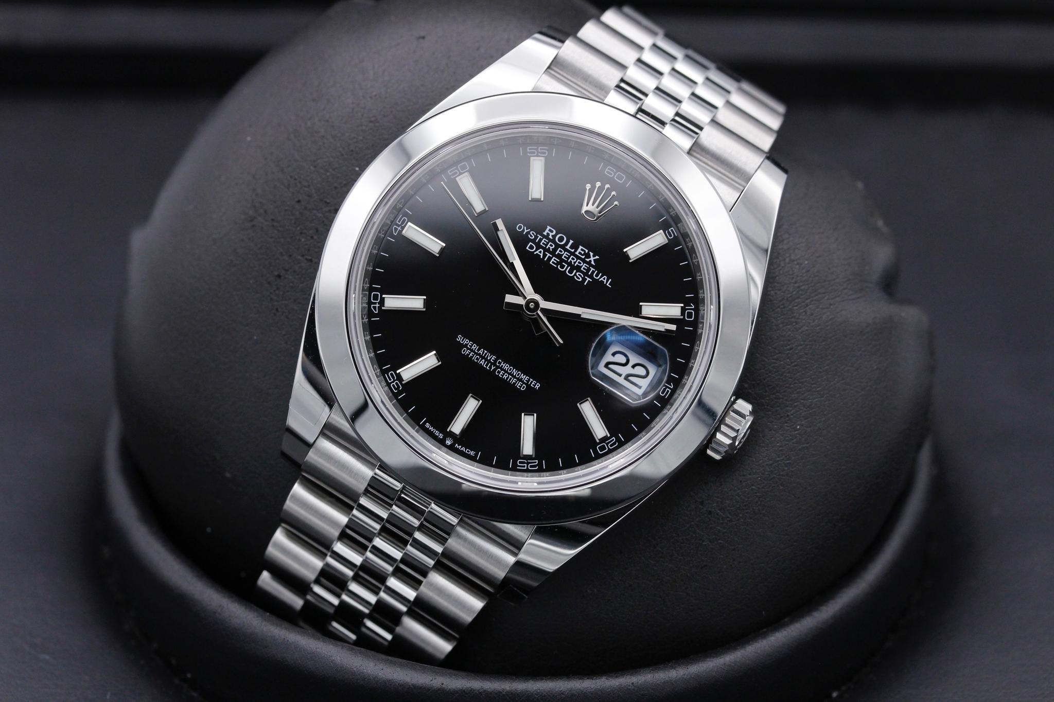 Watch Image 9