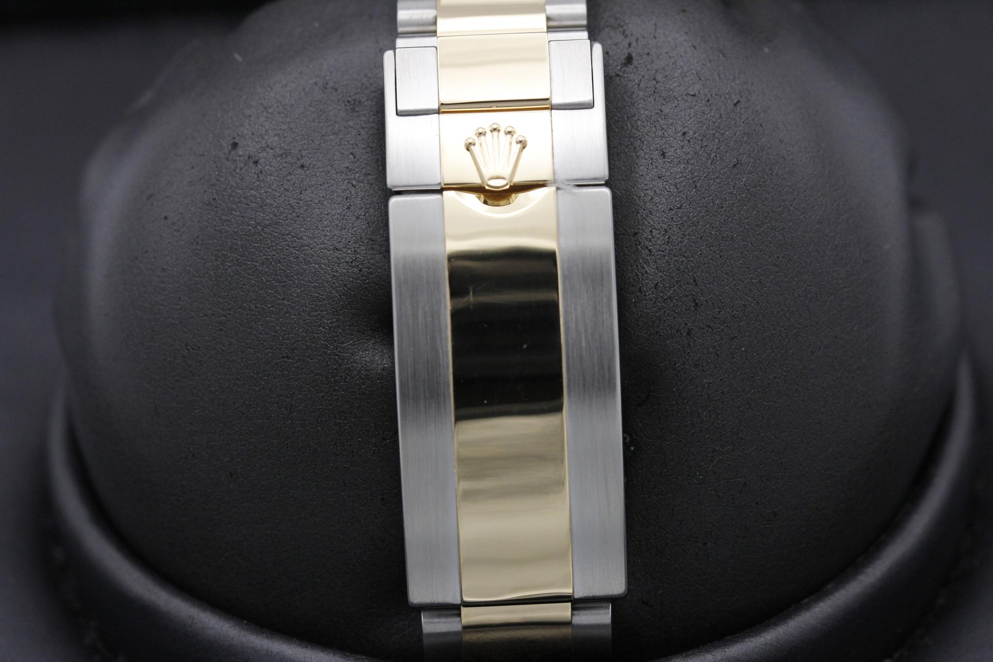 Watch Image 8
