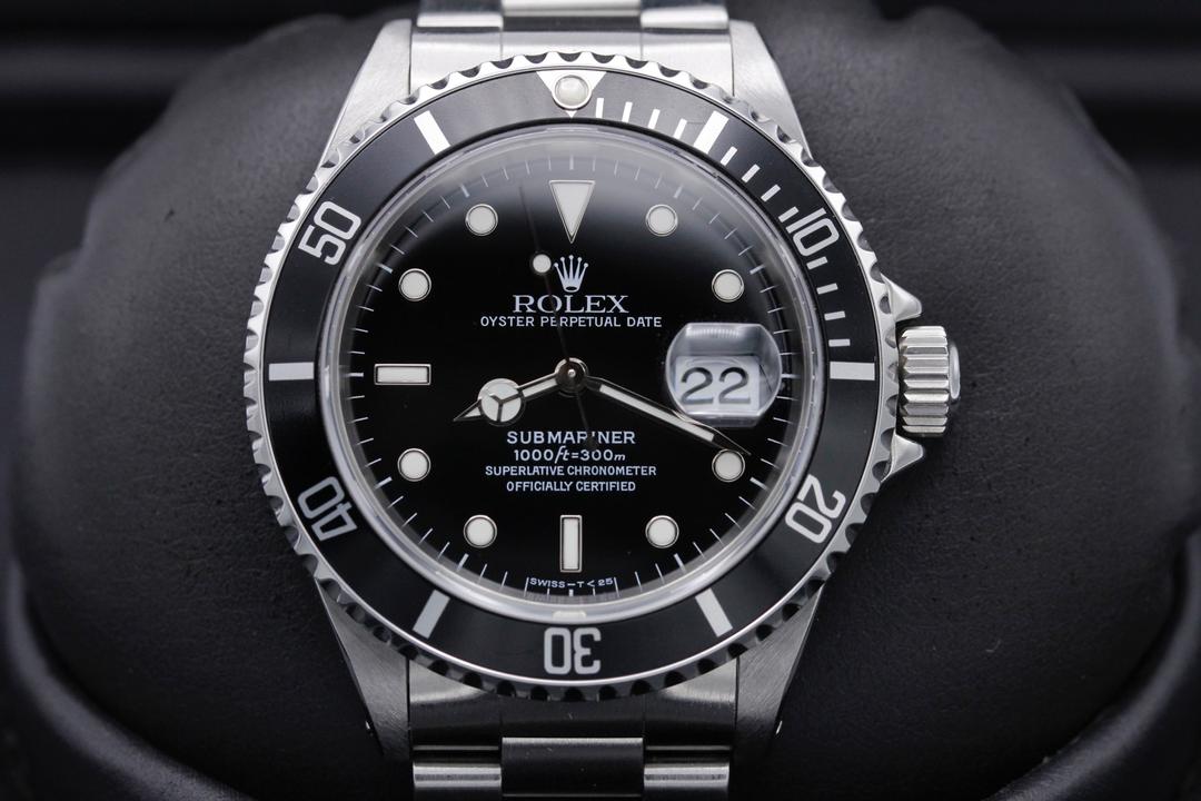 Rolex Submariner Date 16610