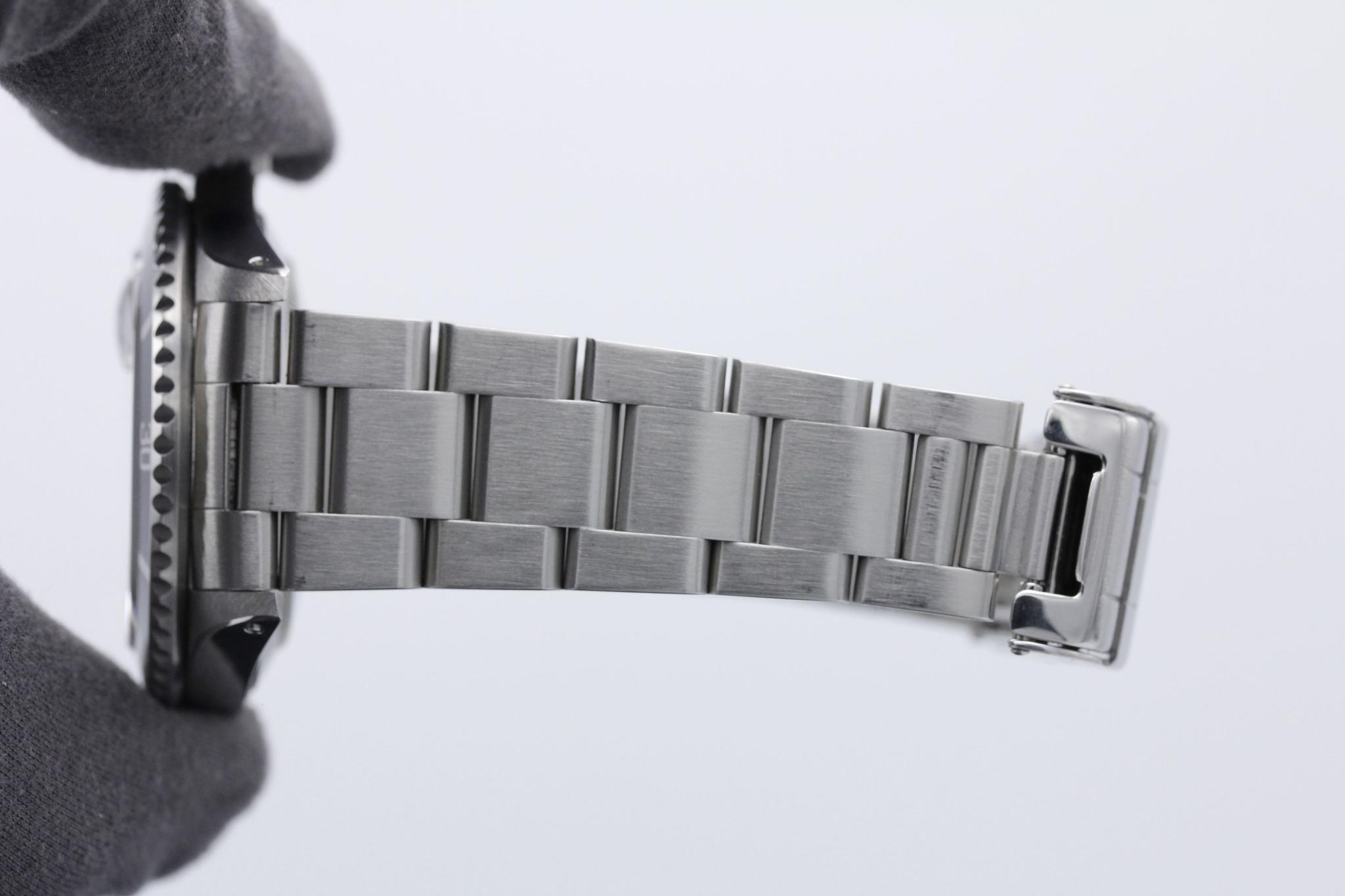 Watch Image 10