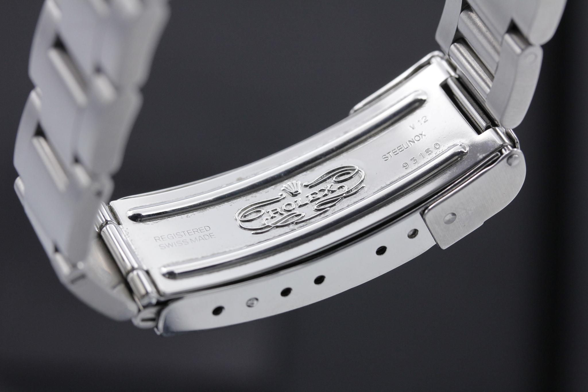 Watch Image 11