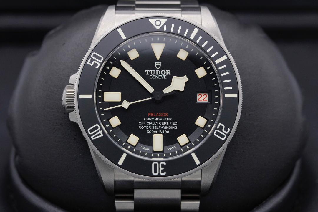 Tudor Pelagos LHD 25610TNL