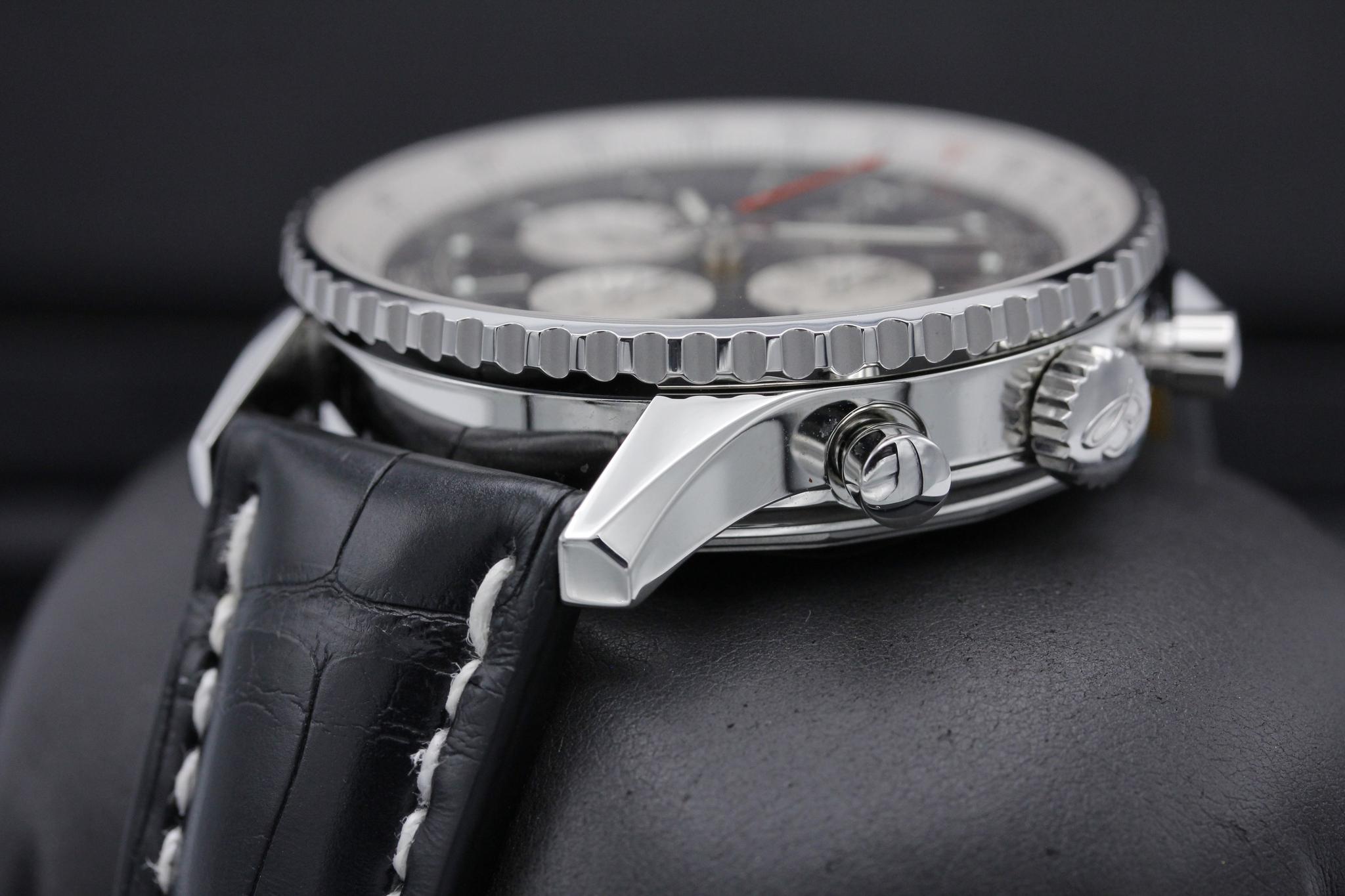 Watch Image 2