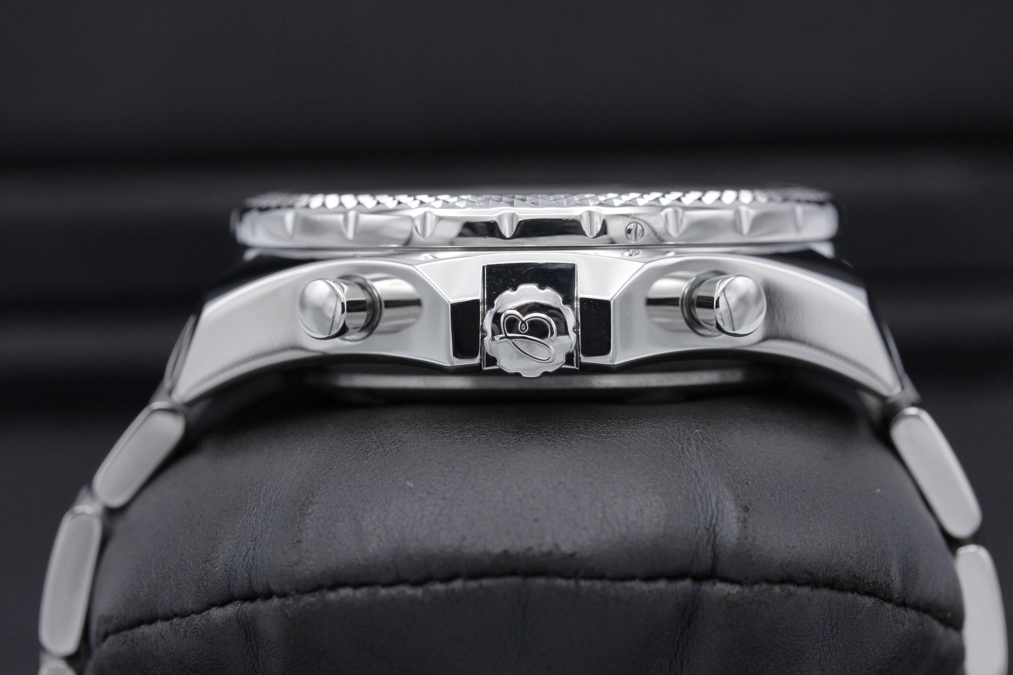 Watch Image 3
