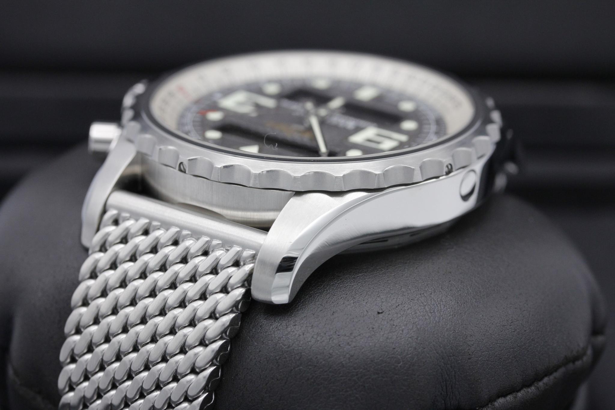 Watch Image 5