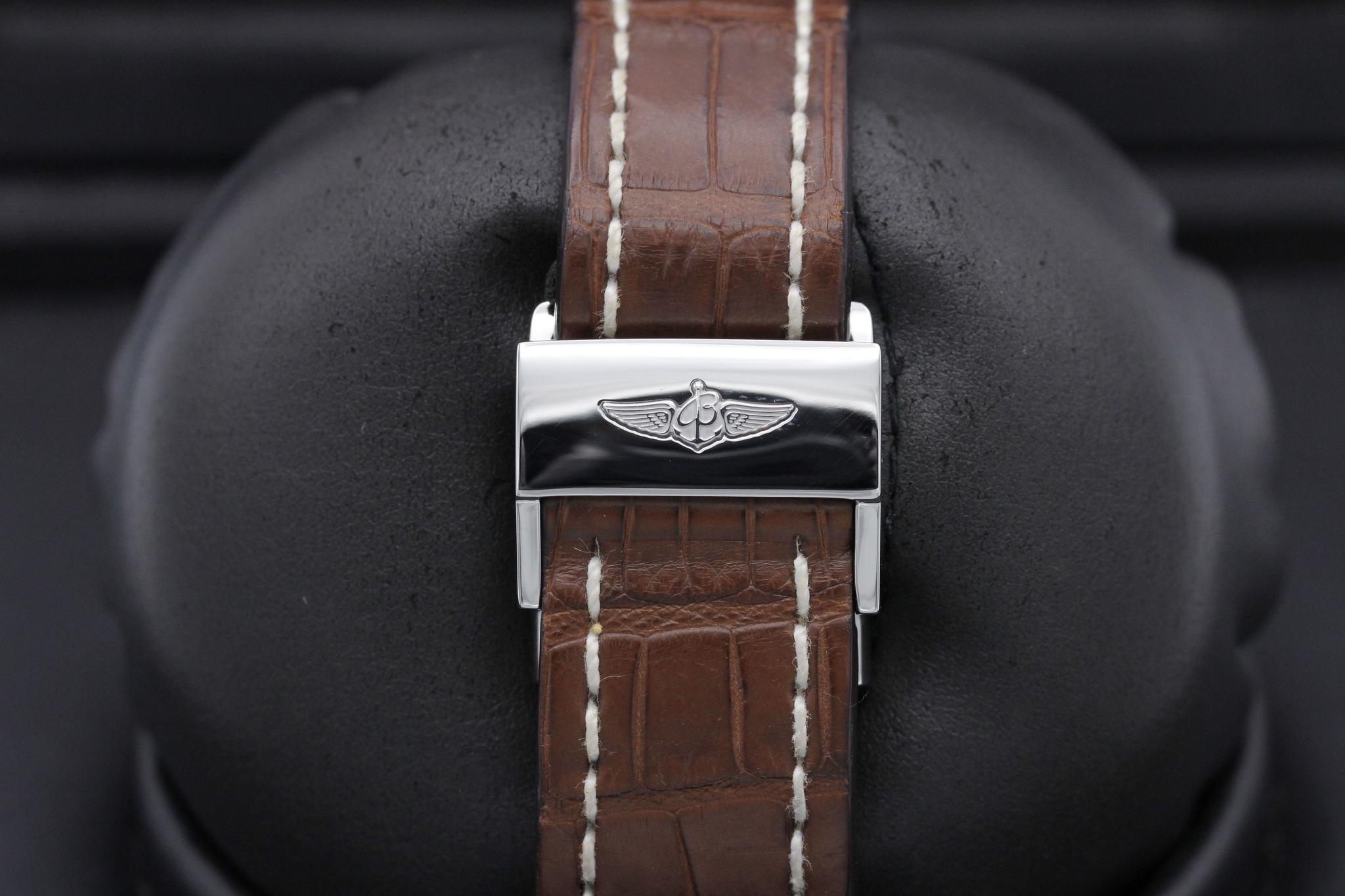 Watch Image 8